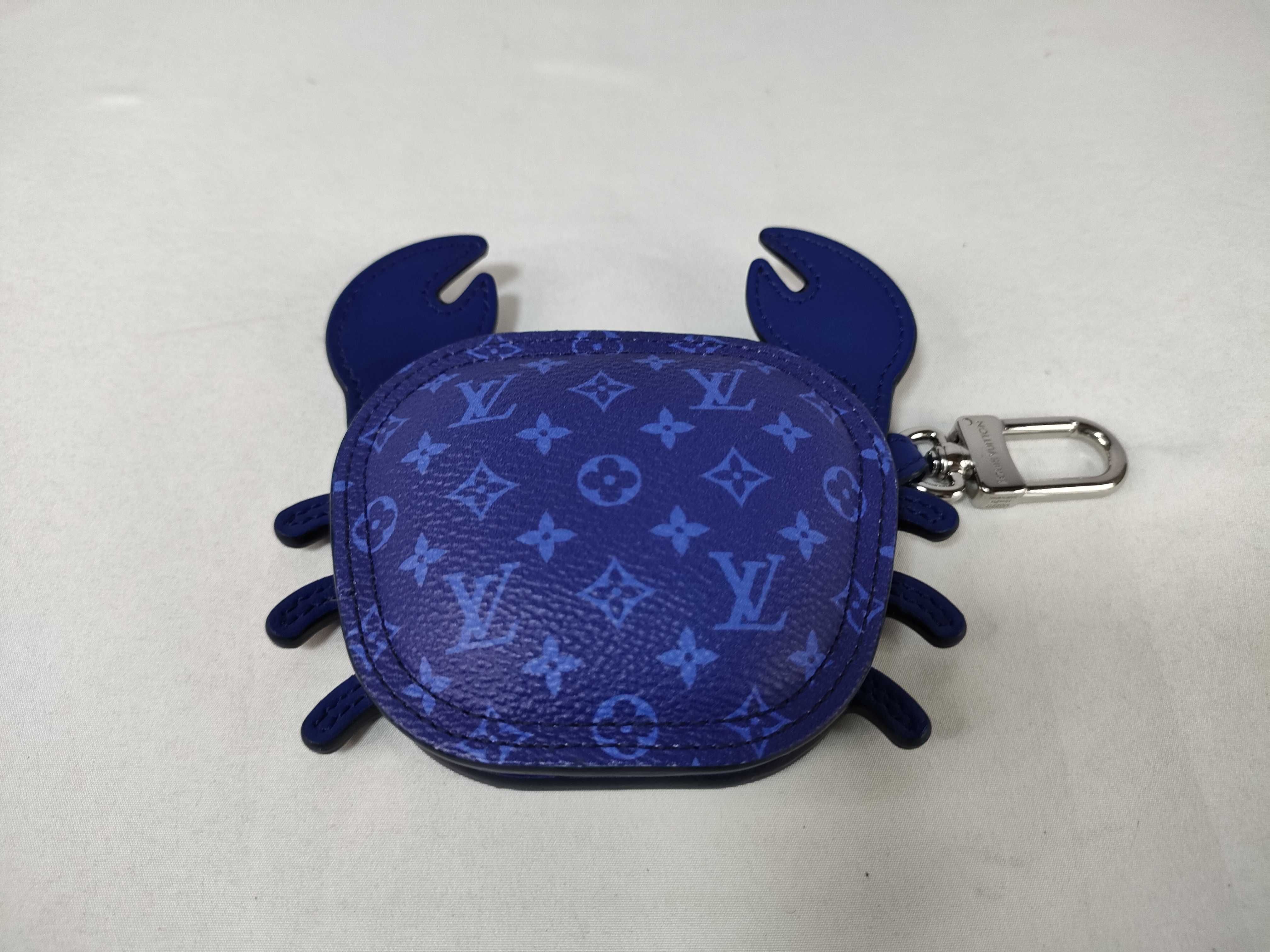 Monogram M02217 LV Club Bag Charm Coin Case — view 3