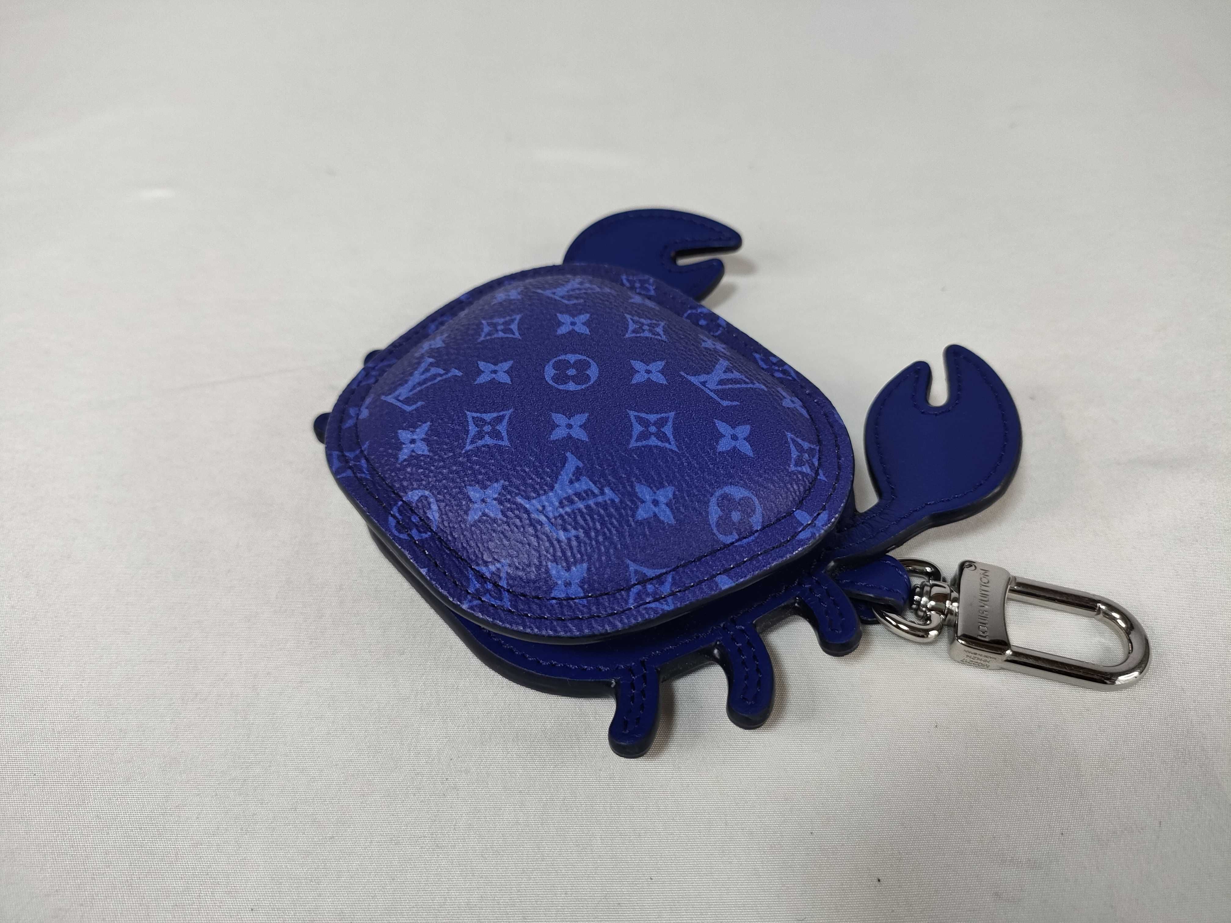 Monogram M02217 LV Club Bag Charm Coin Case — view 4