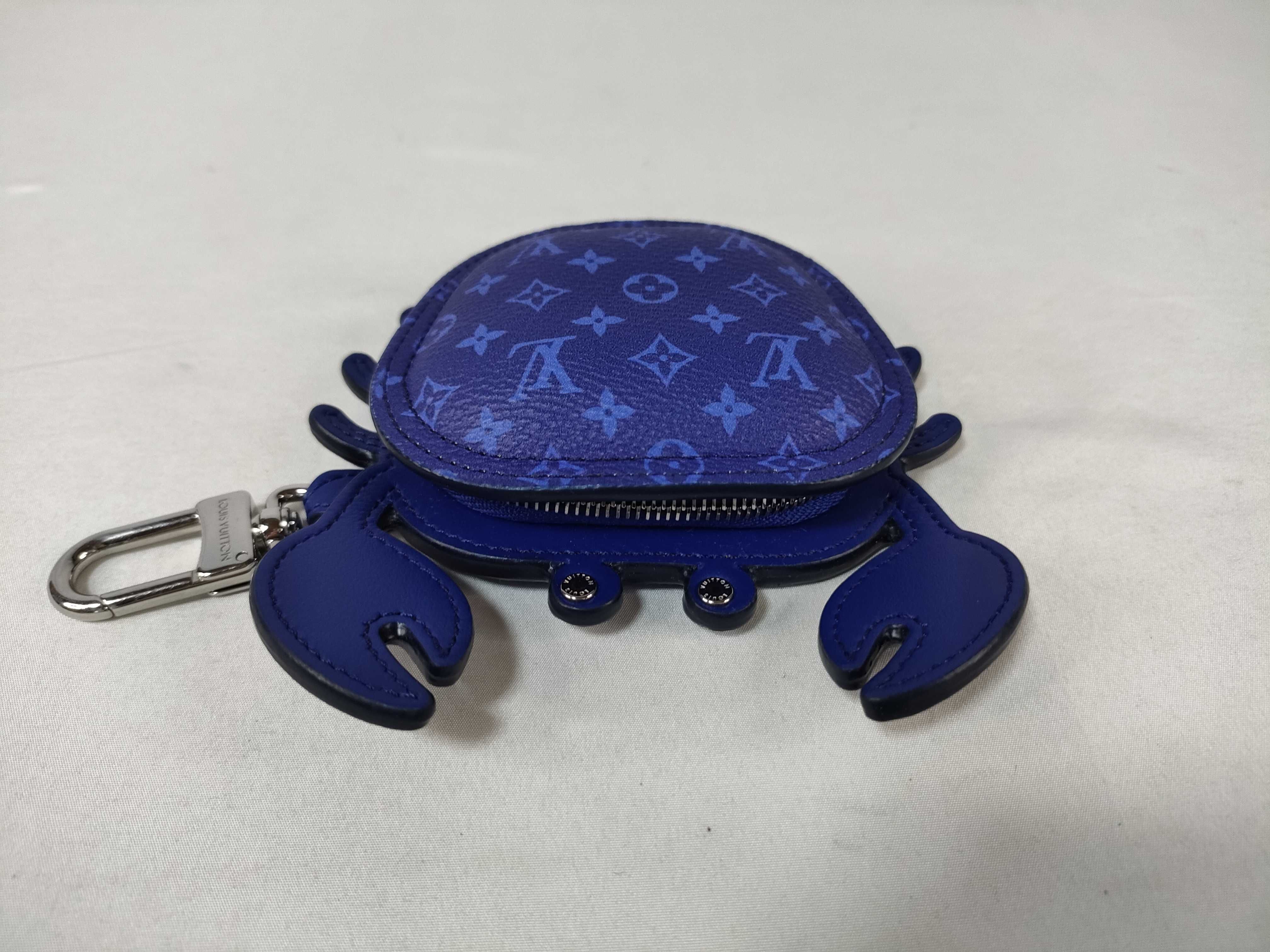 Monogram M02217 LV Club Bag Charm Coin Case — view 6