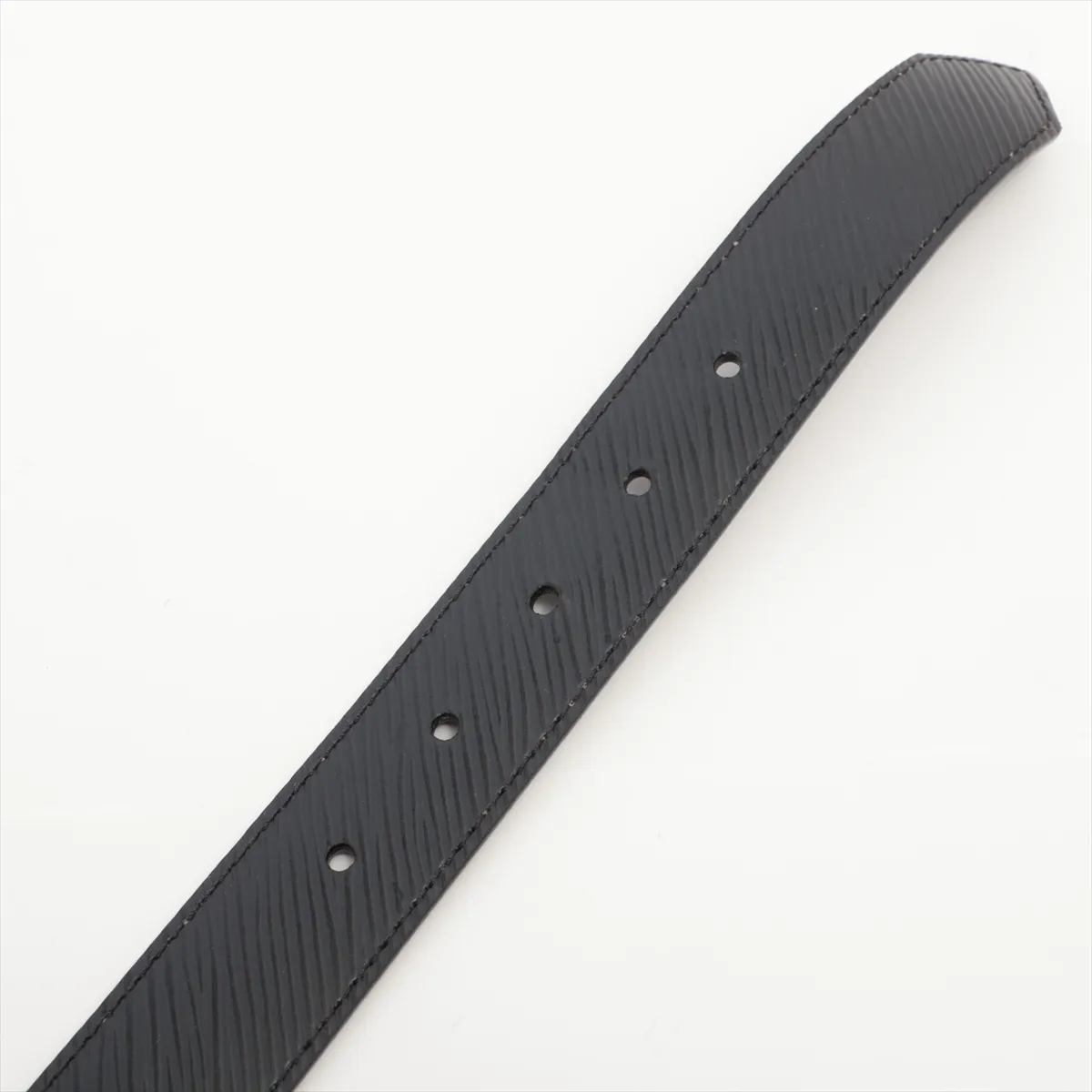 M9360 Ceinture Twist BC4116 Belt, size 90, Leather, Black. Shows signs of wear including — view 3
