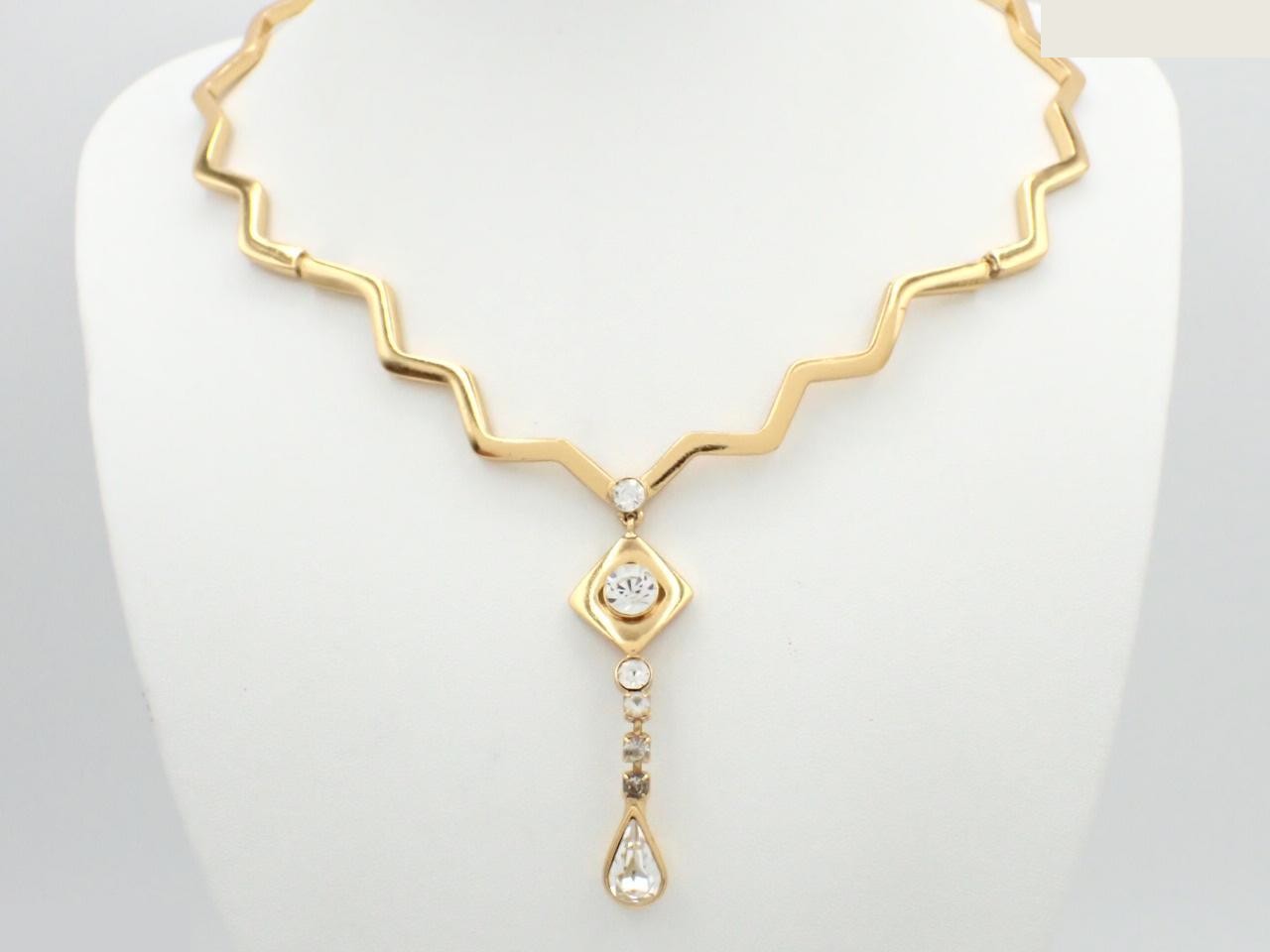 Other line: Precious metal necklaces and pendants, neck circumference approximately 46 cm. — view 3