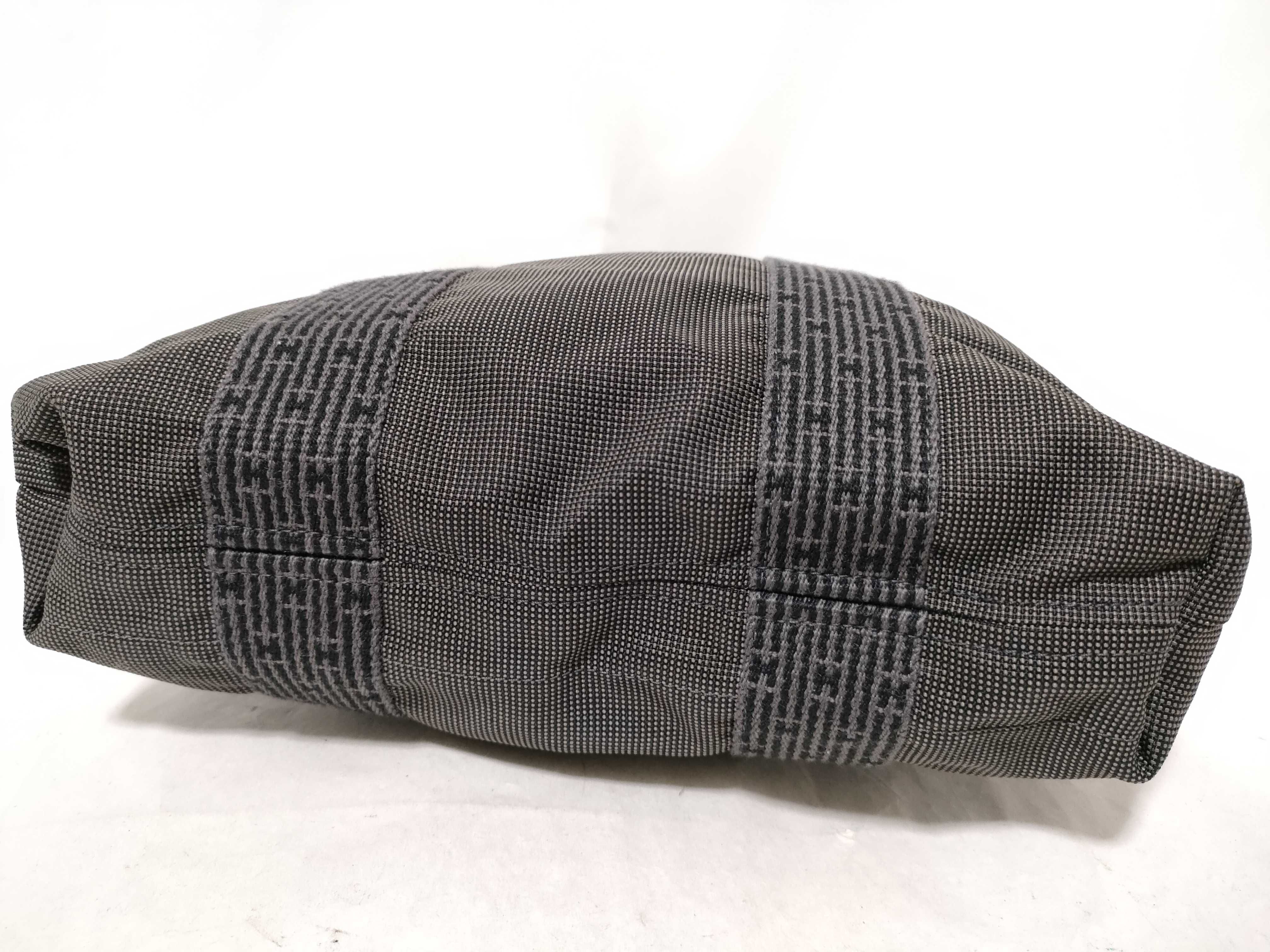 Herline Cabas Grey Handbag — view 7