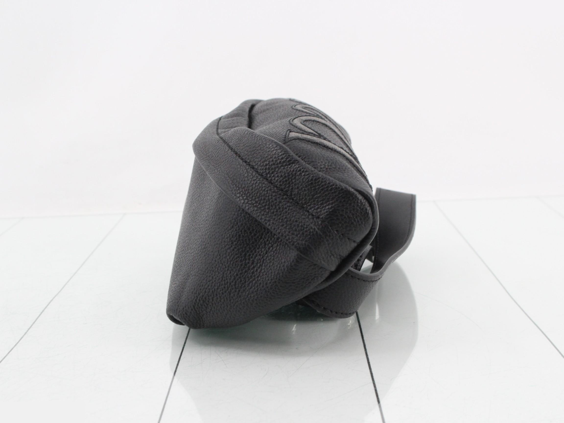 Logo Body Bag — view 3