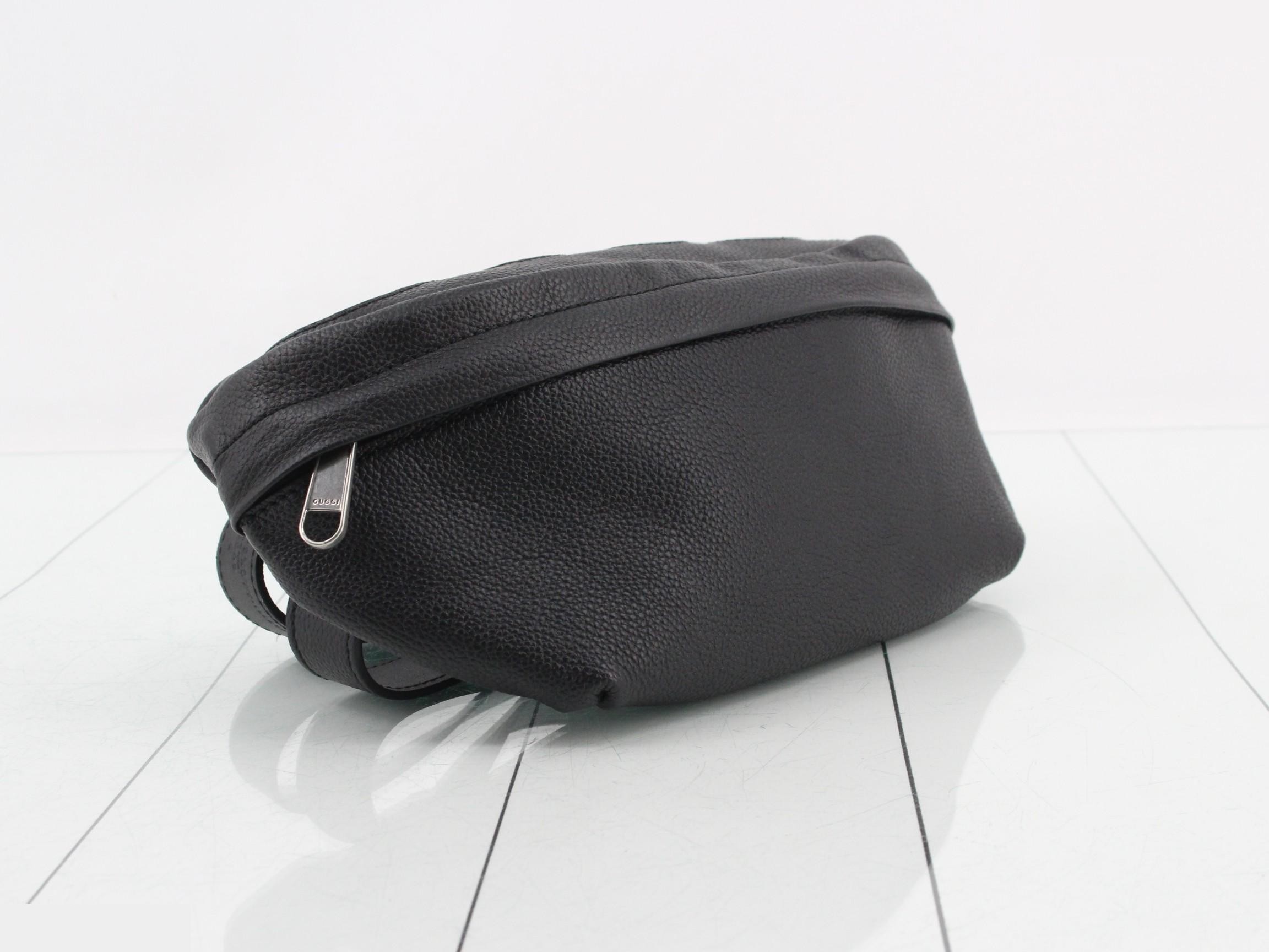 Logo Body Bag — view 5