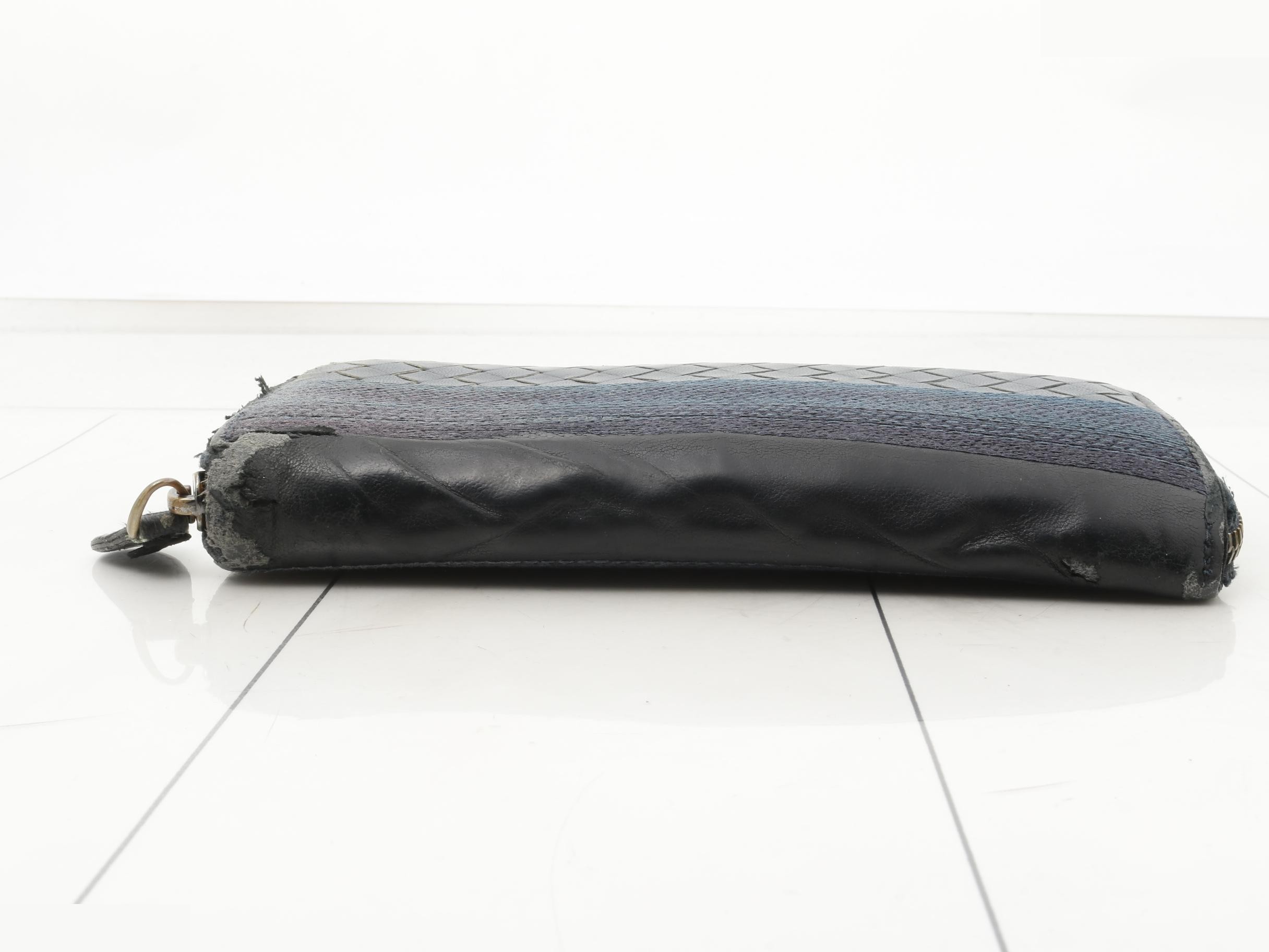 Intrecciato (bag) and long wallet — view 3