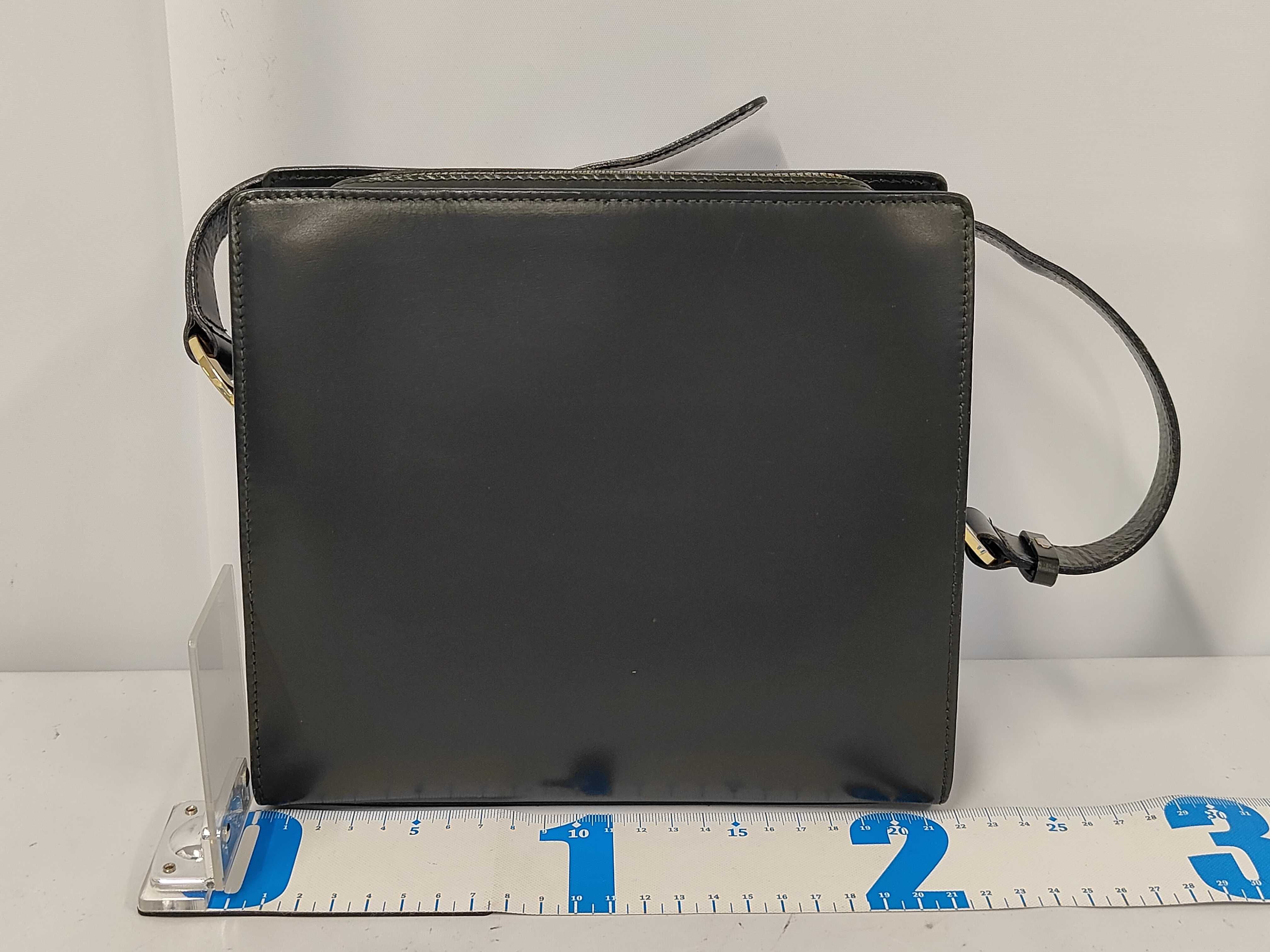 Circle Logo Leather Shoulder Bag — view 2