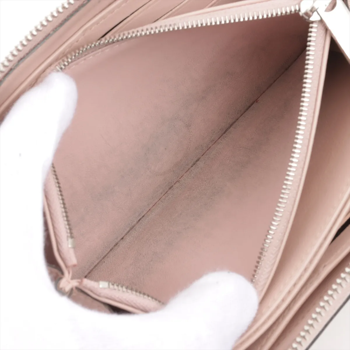 Mahina Zippy Wallet M61868 TN3119 Magnolia Round Zip Wallet — view 9
