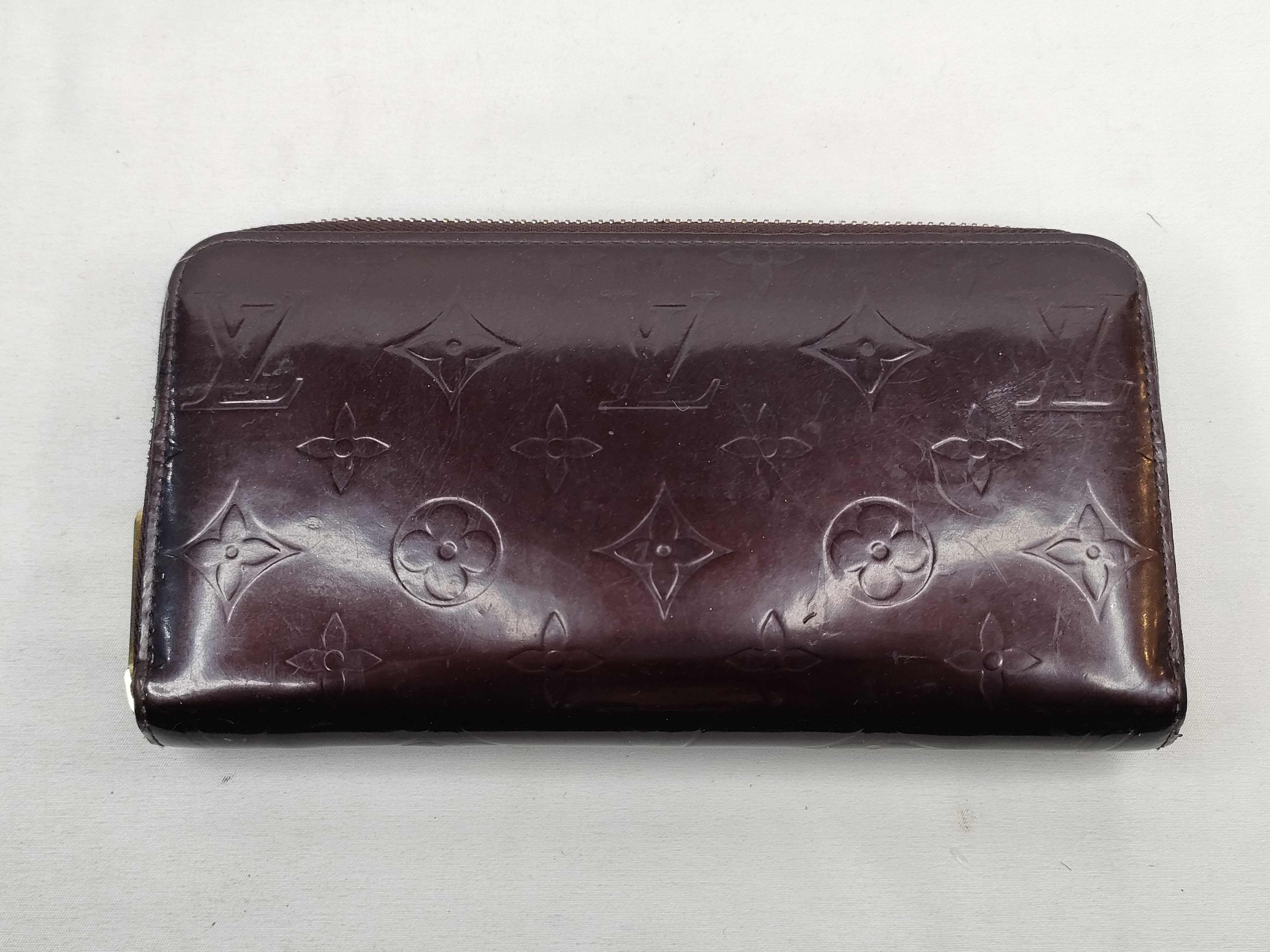 Vernis Louis Vuitton Monogram Vernis Zippy Wallet