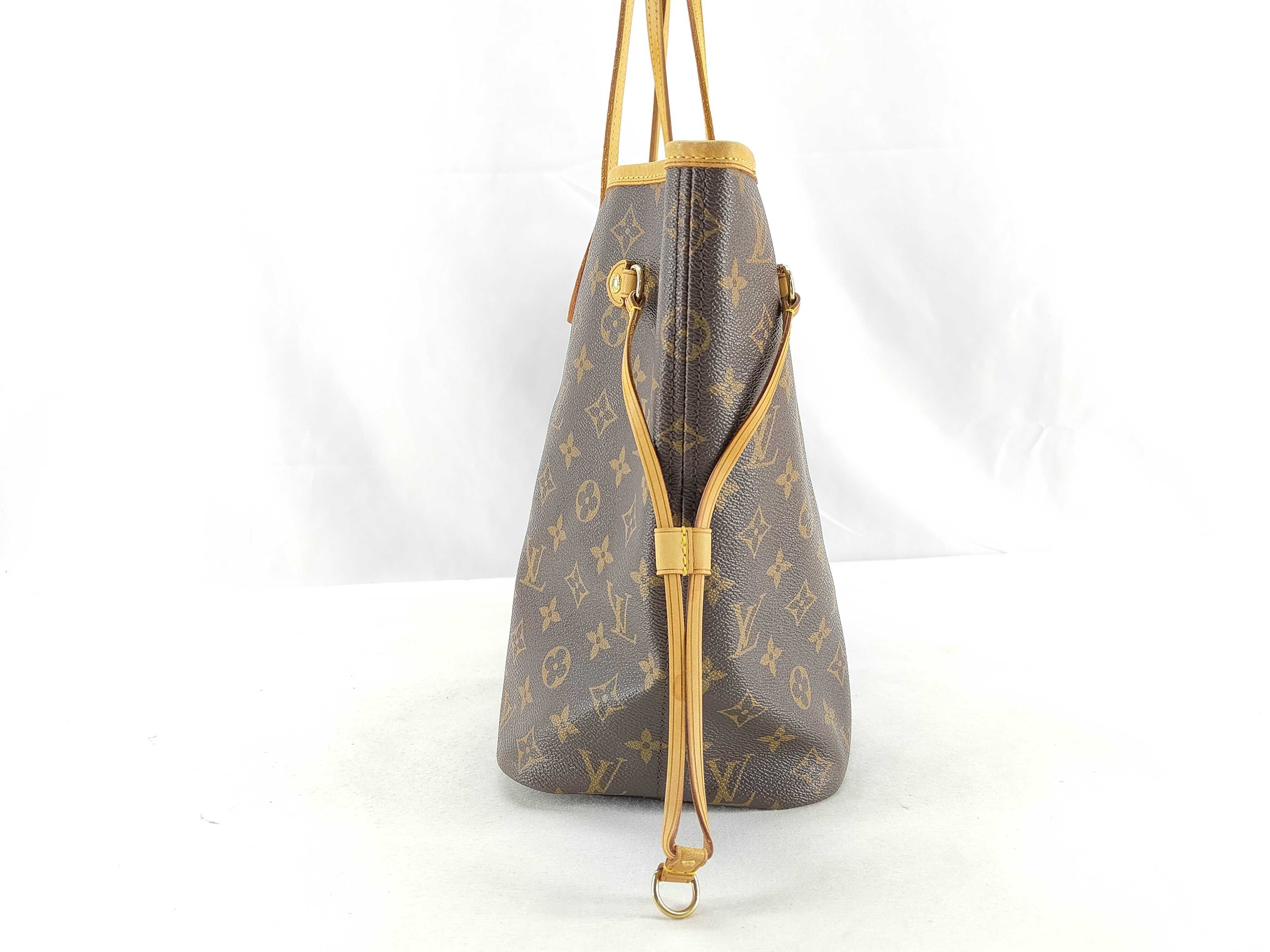Monogram LV Neverfull MM M40156 Tote Bag — view 3