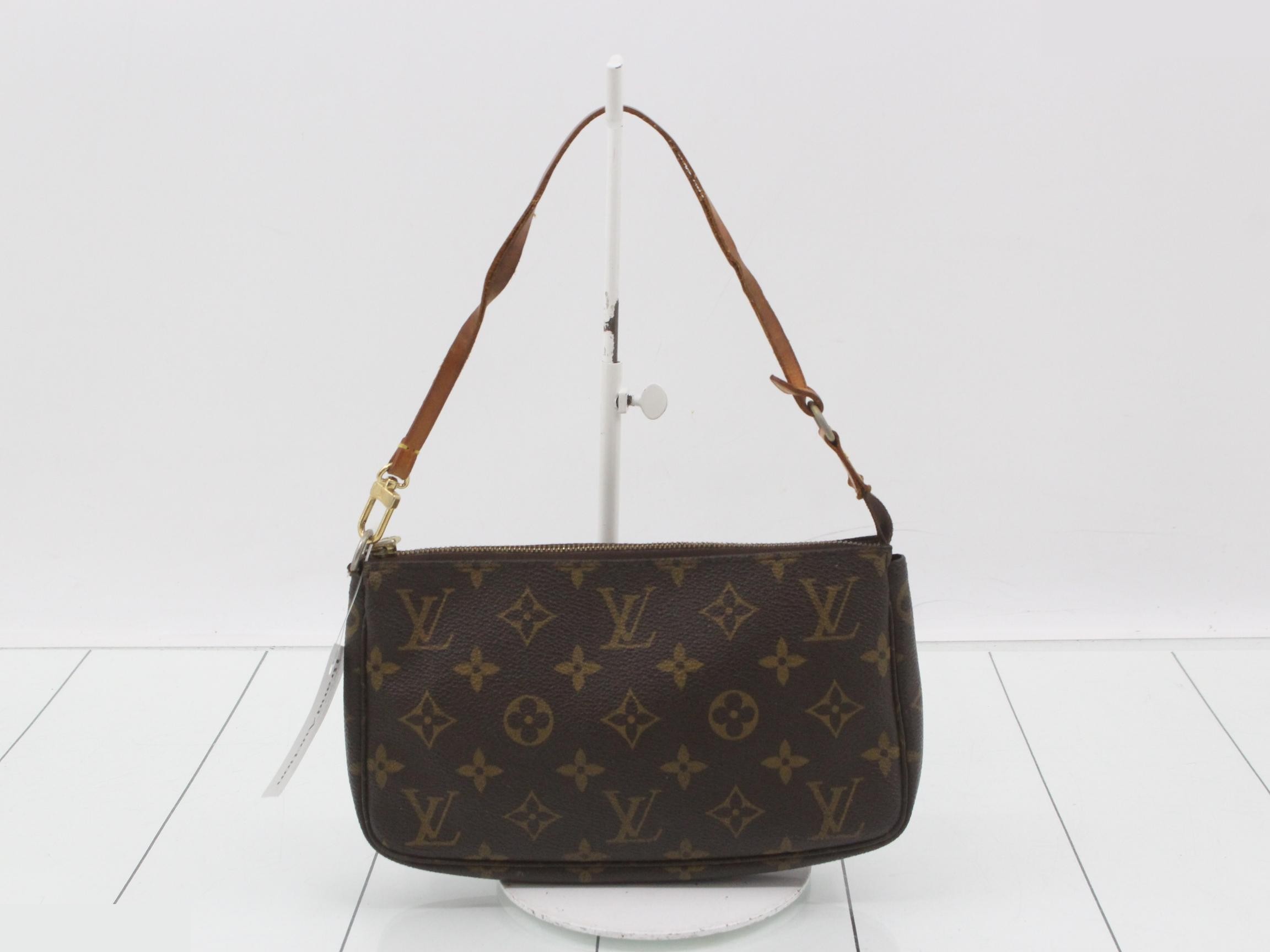 Pochette Accessoires (old model)
