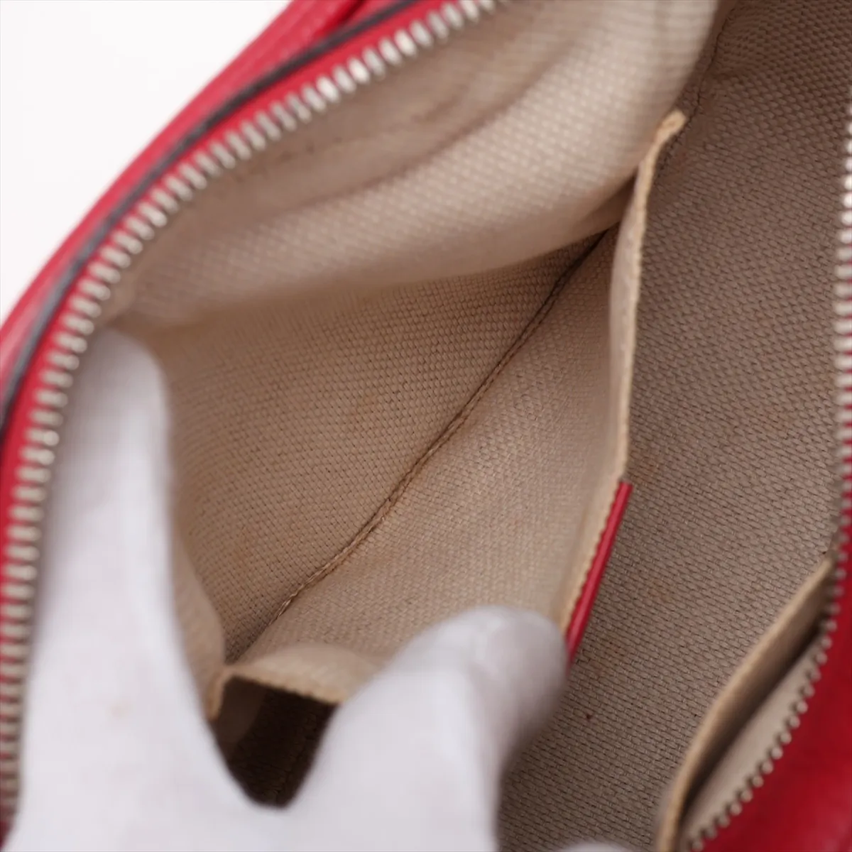 Soho 308364 Leather Shoulder Bag, Red — view 7
