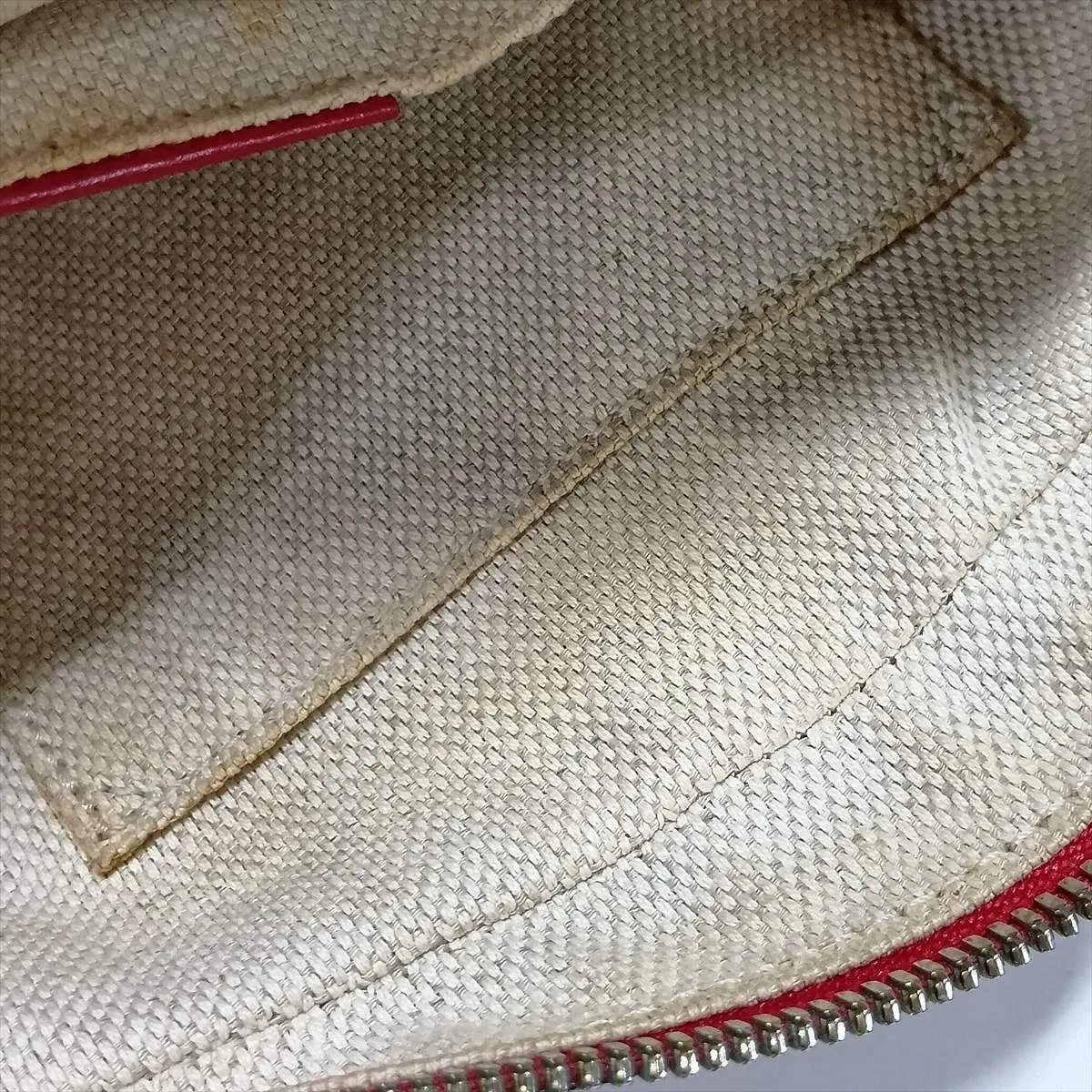 Soho 308364 Leather Shoulder Bag, Red — view 10