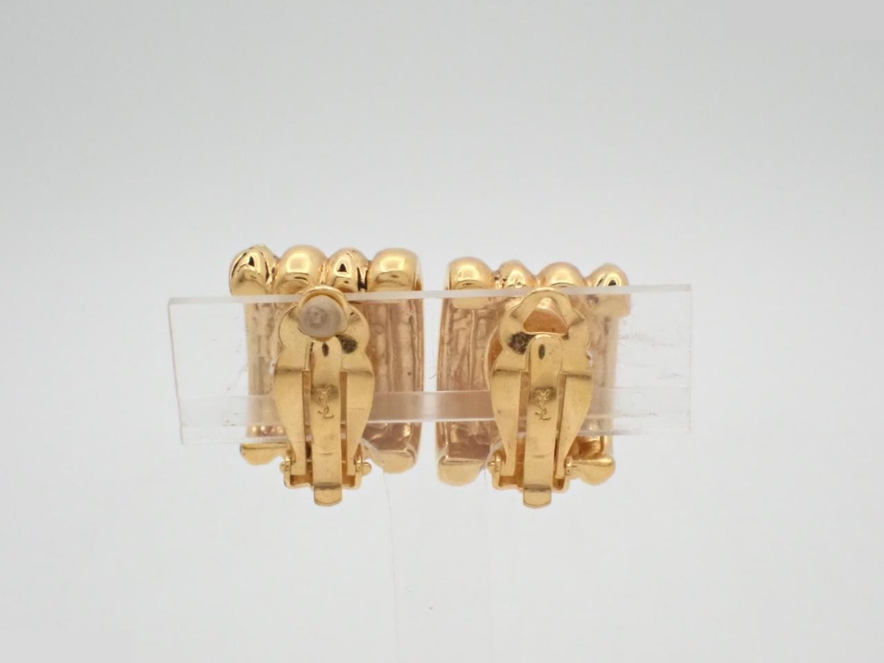 Other lines: Precious metals and earrings — view 2