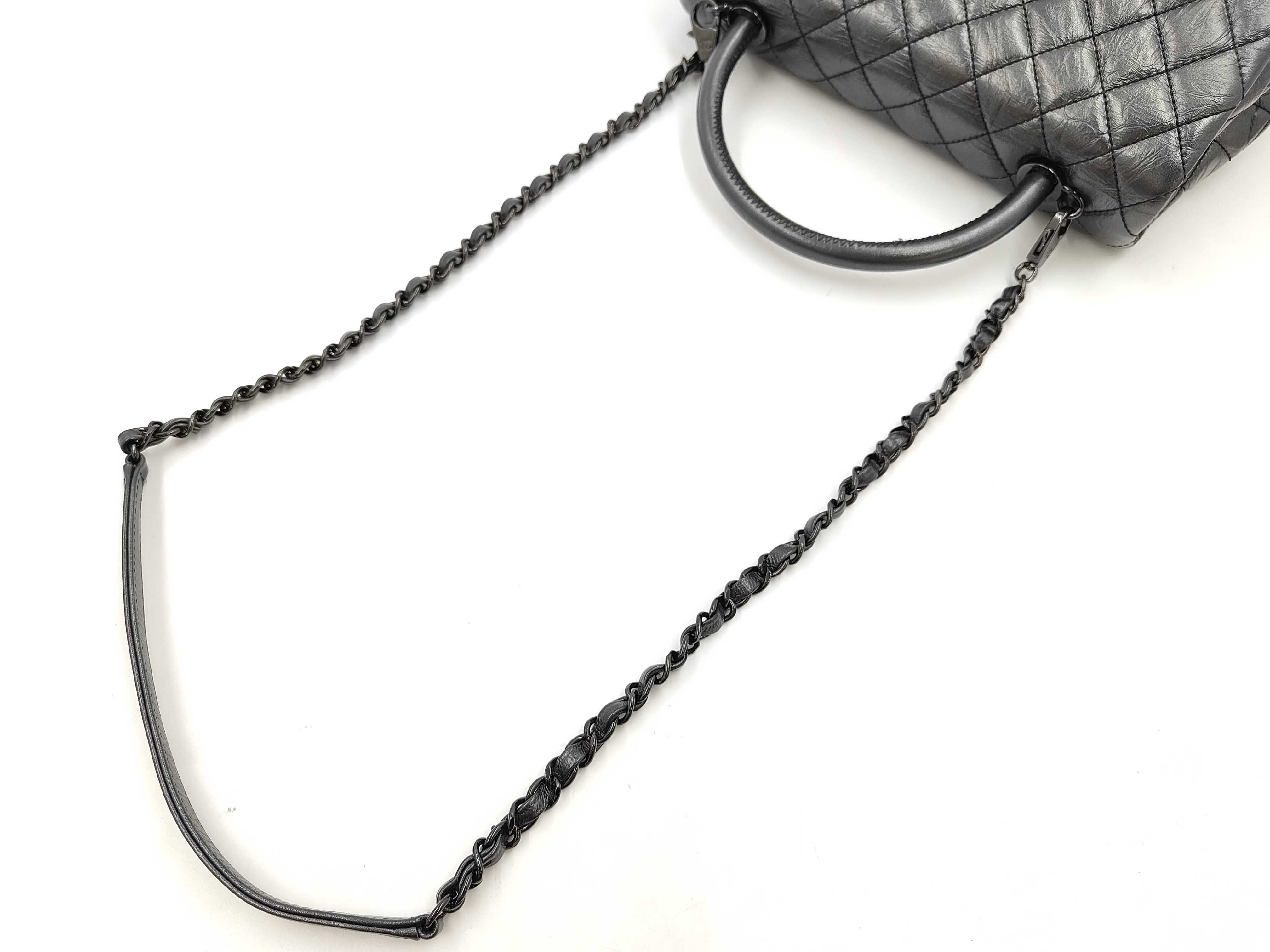Coco Handle 29 S Vintage Calf 2-Way Handbag, So Black — view 3