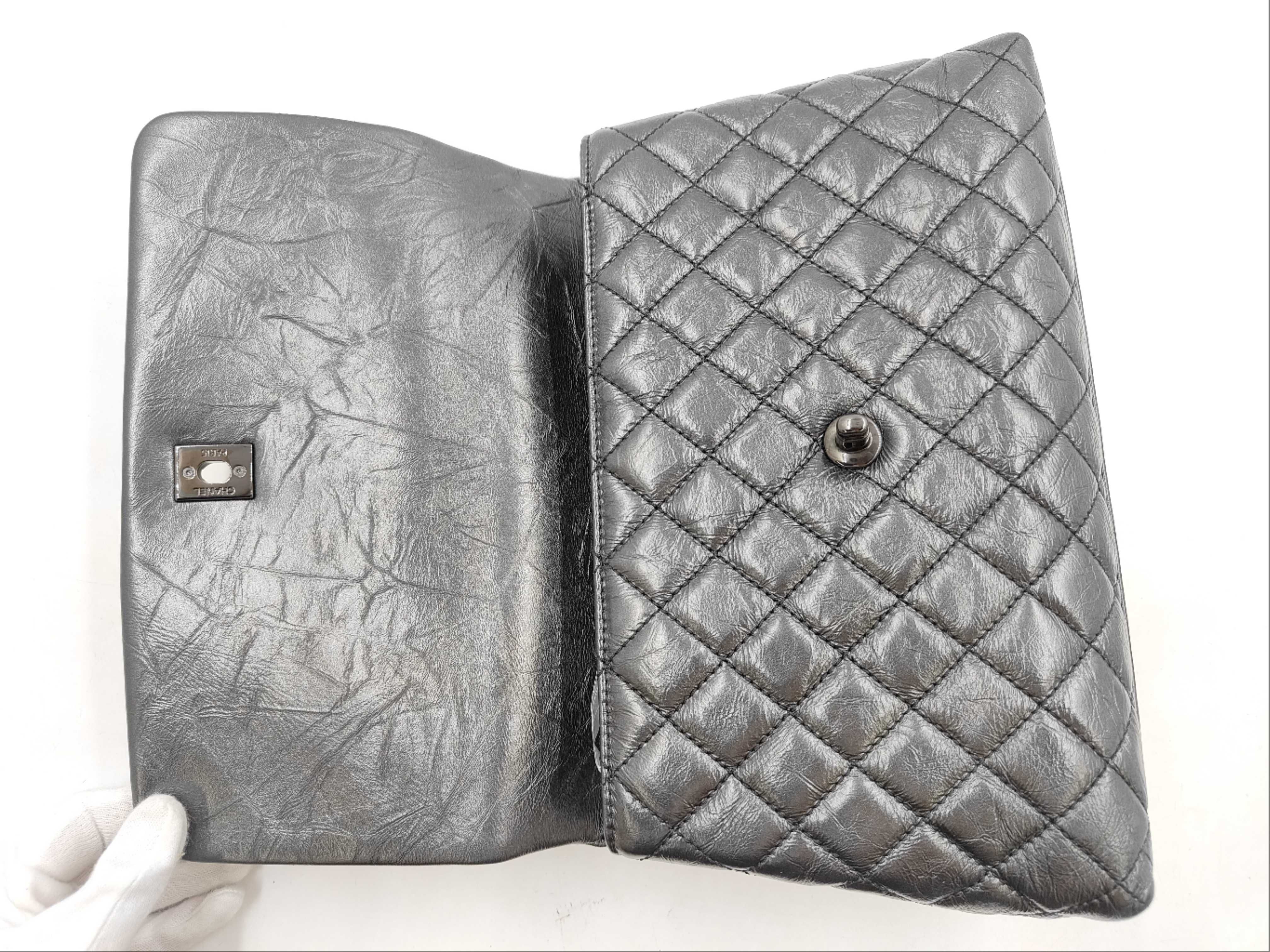 Coco Handle 29 S Vintage Calf 2-Way Handbag, So Black — view 10