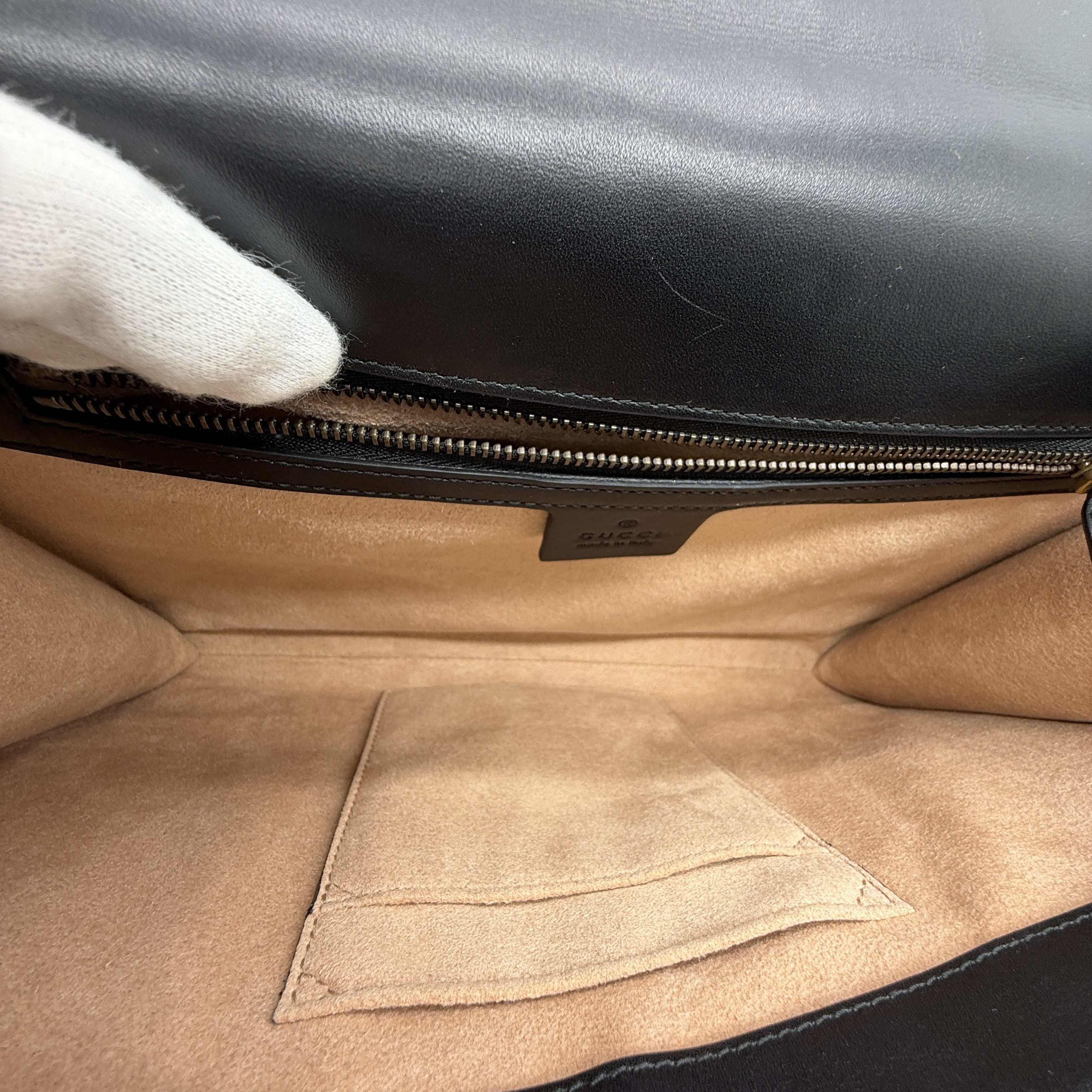 Queen Margaret Shoulder Bag — view 9