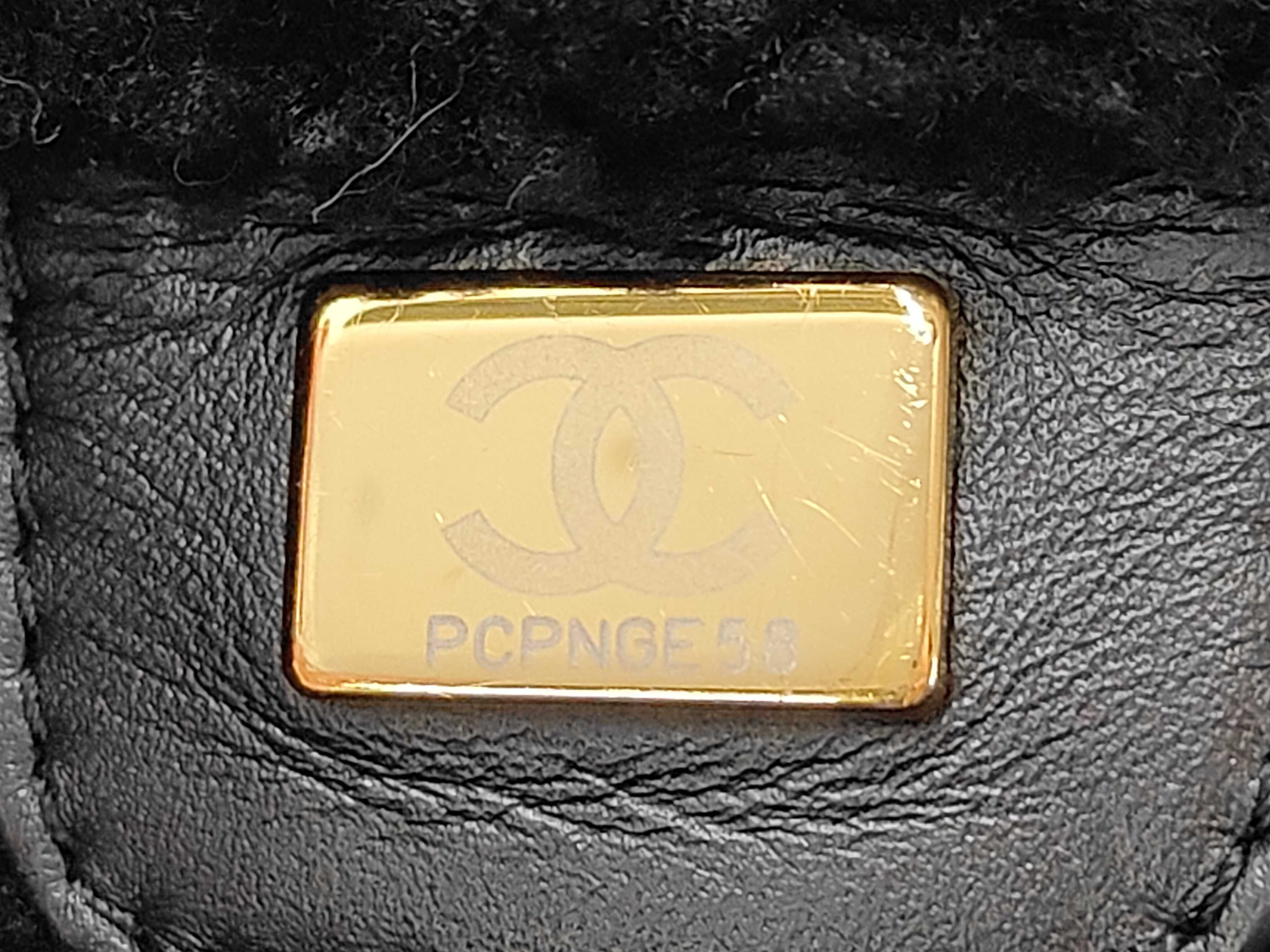 22 Logo Small Boa Shearling Aged Lambskin Black Gold Hardware Chain Bag Black Shoulder Bag — view 10