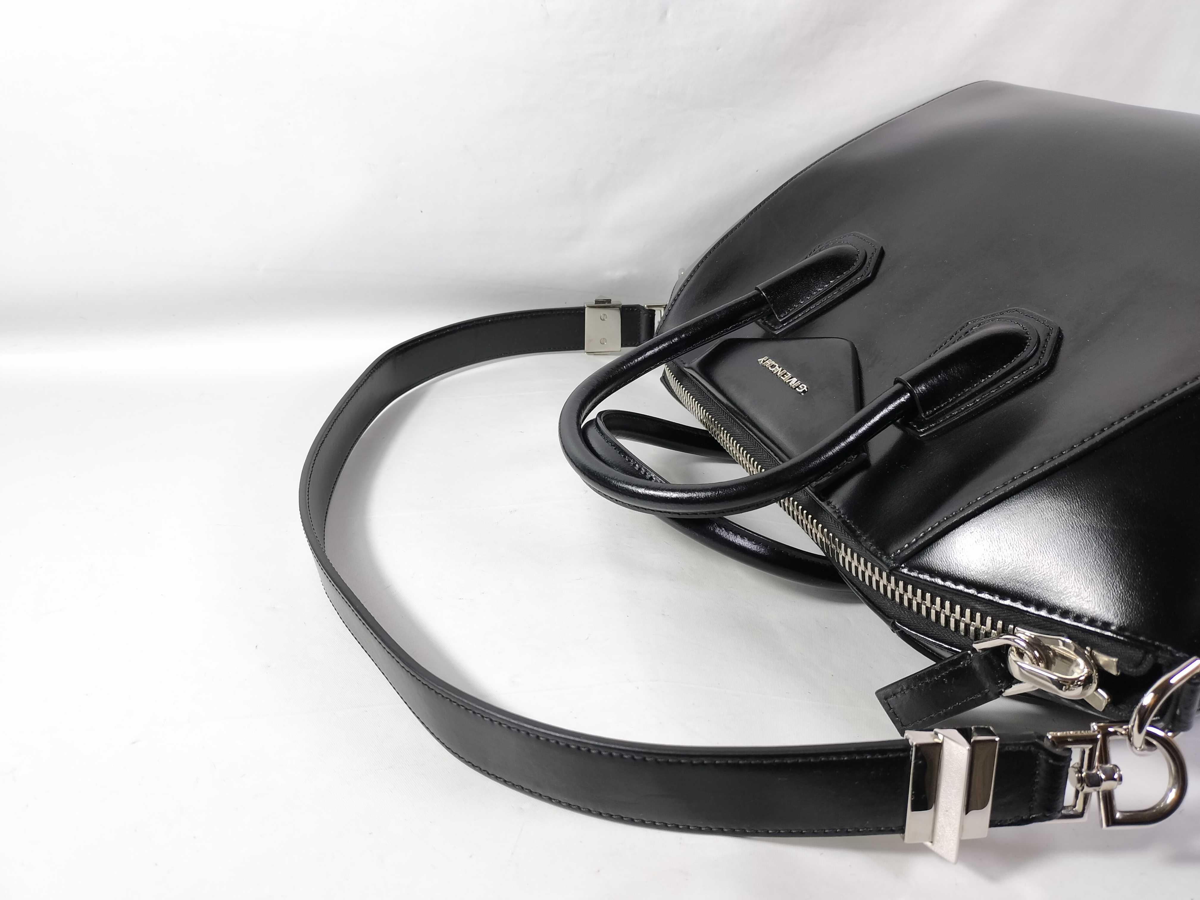 Antigona Bag Handbag — view 3