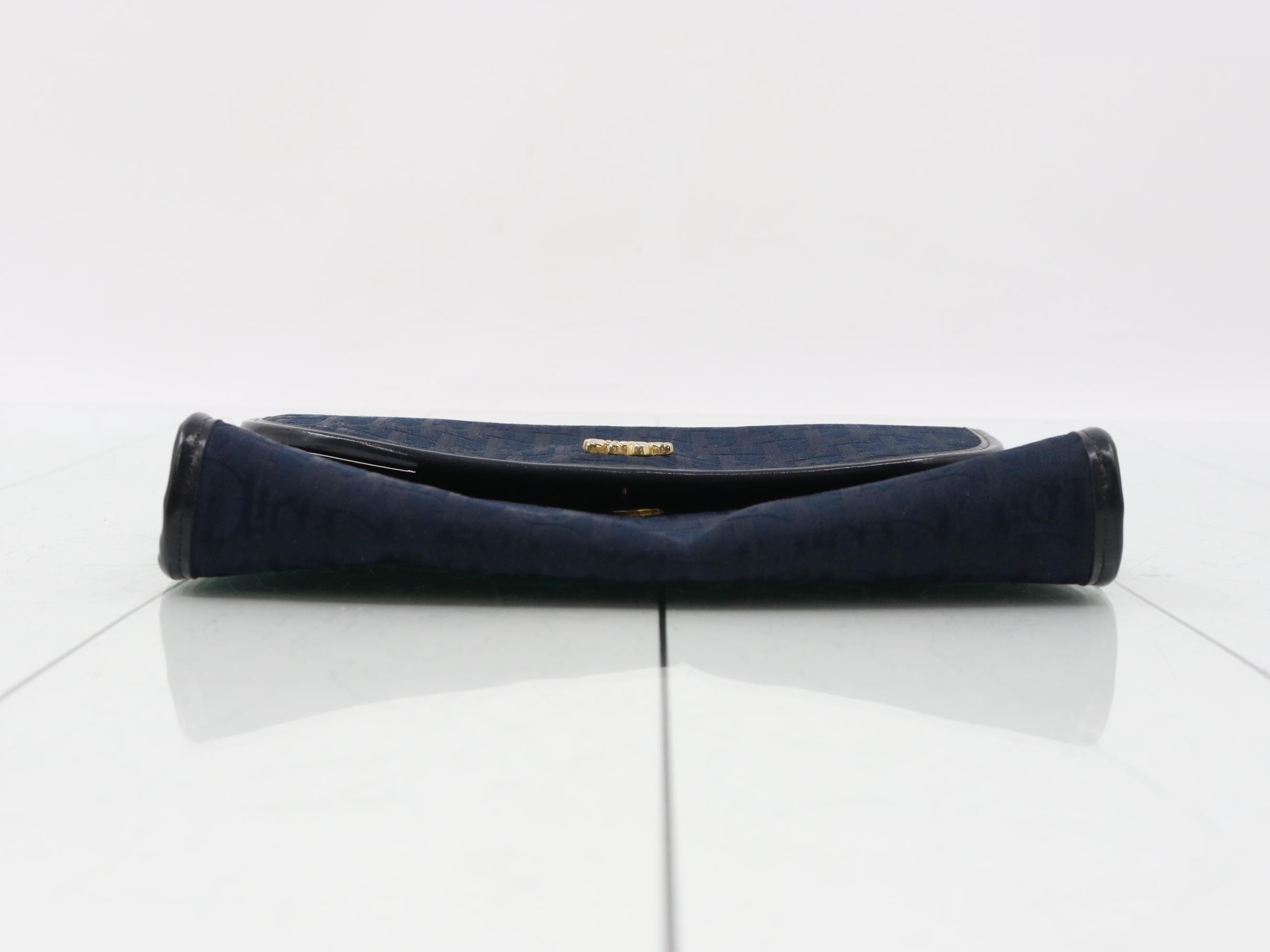 Shoulder bag — view 3