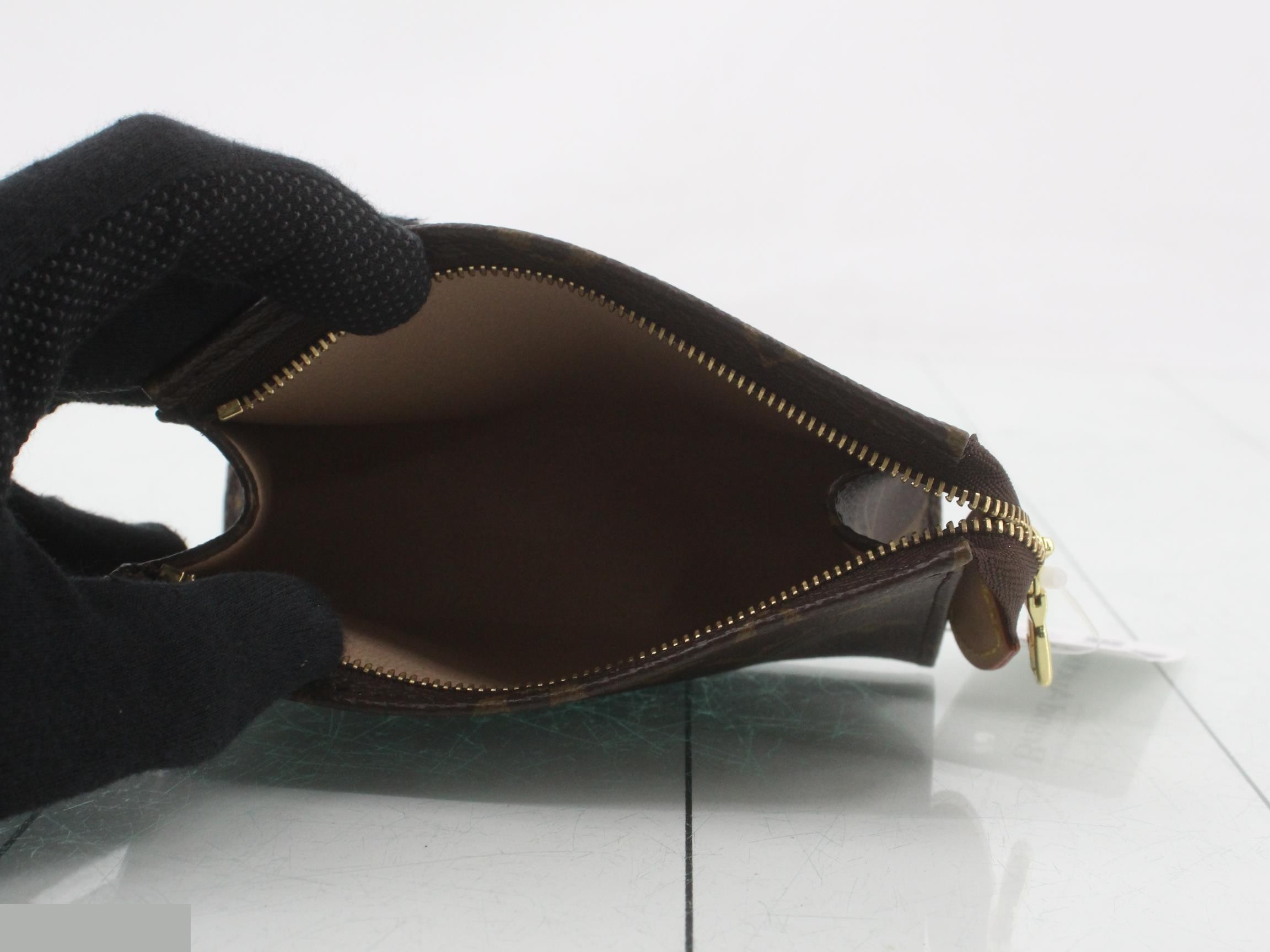 Monogram Pochette Toilette 15 — view 4