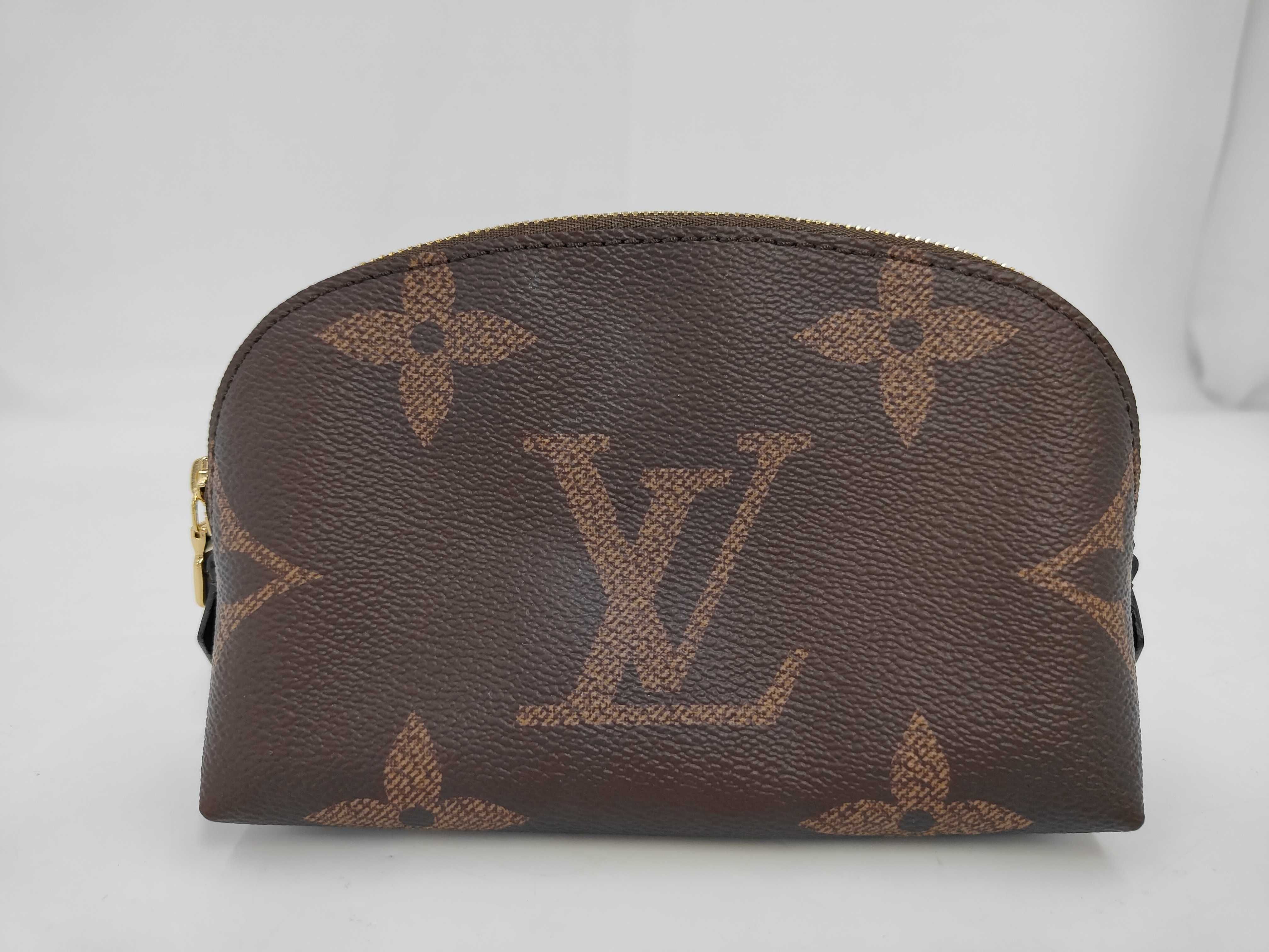 Pochette Cosmetic PM Monogram Reverse M11249 RFID Pouch