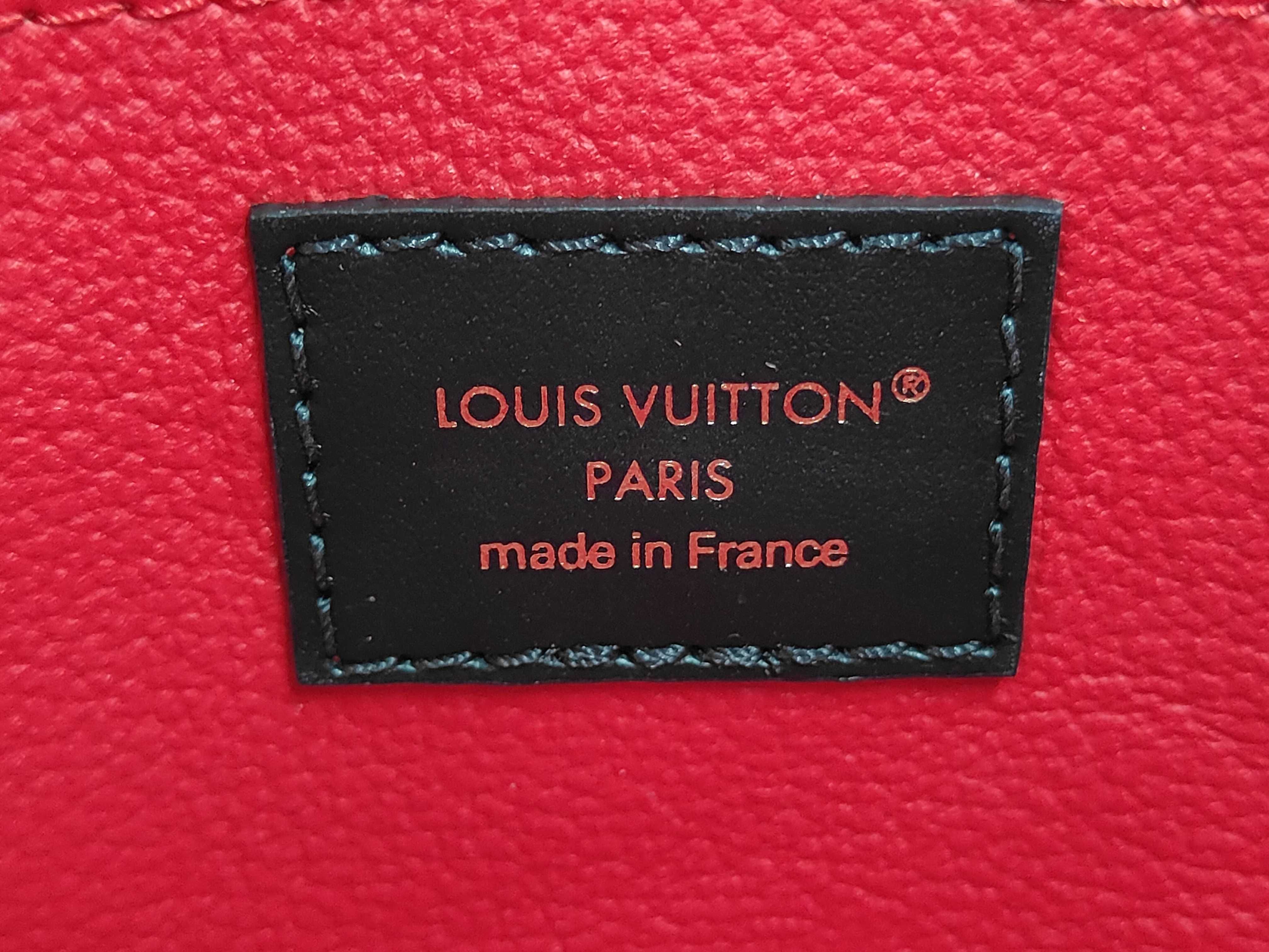 Pochette Cosmetic PM Monogram Reverse M11249 RFID Pouch — view 8
