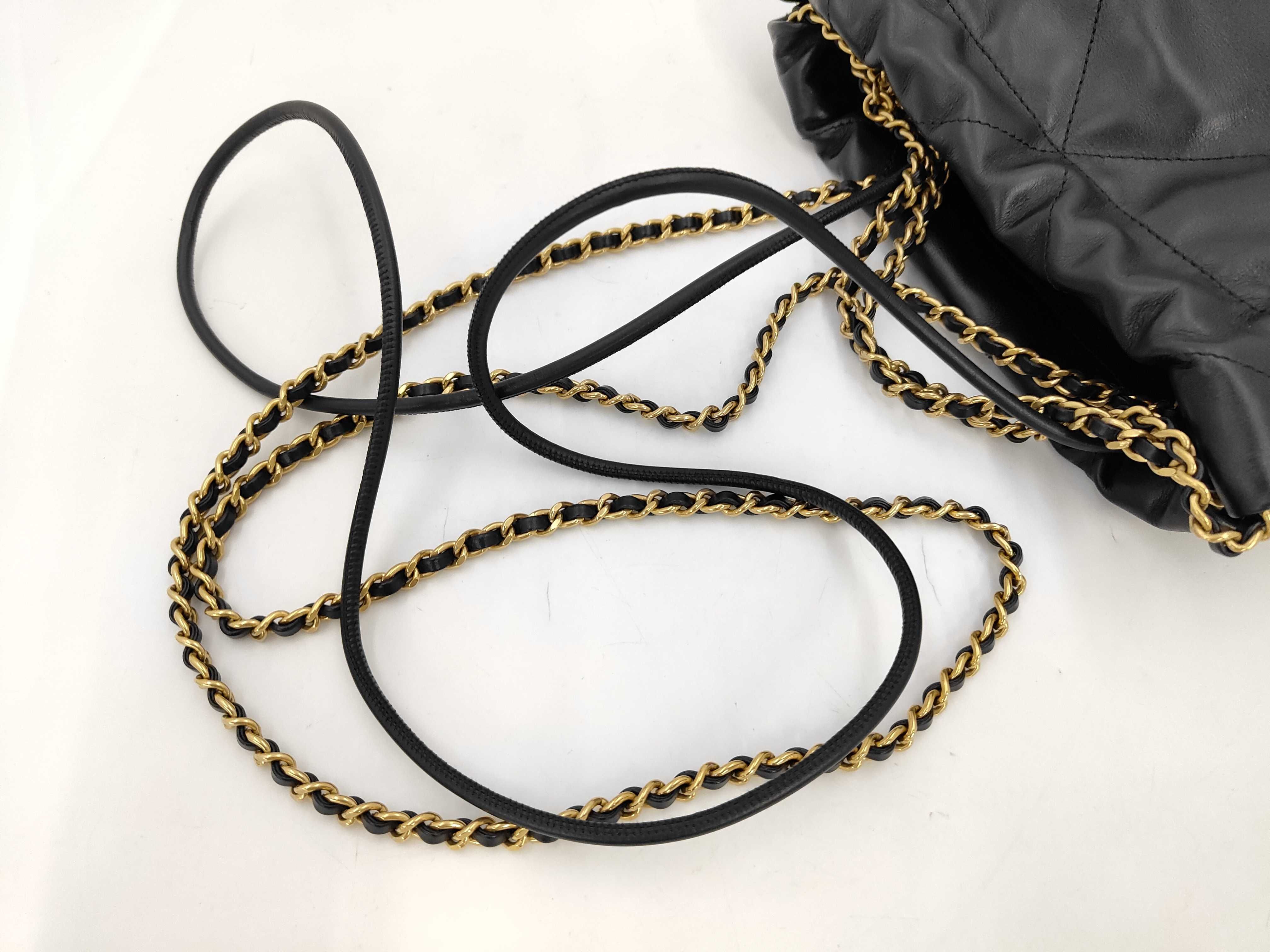 Matelasse 22 Shoulder Bag — view 4