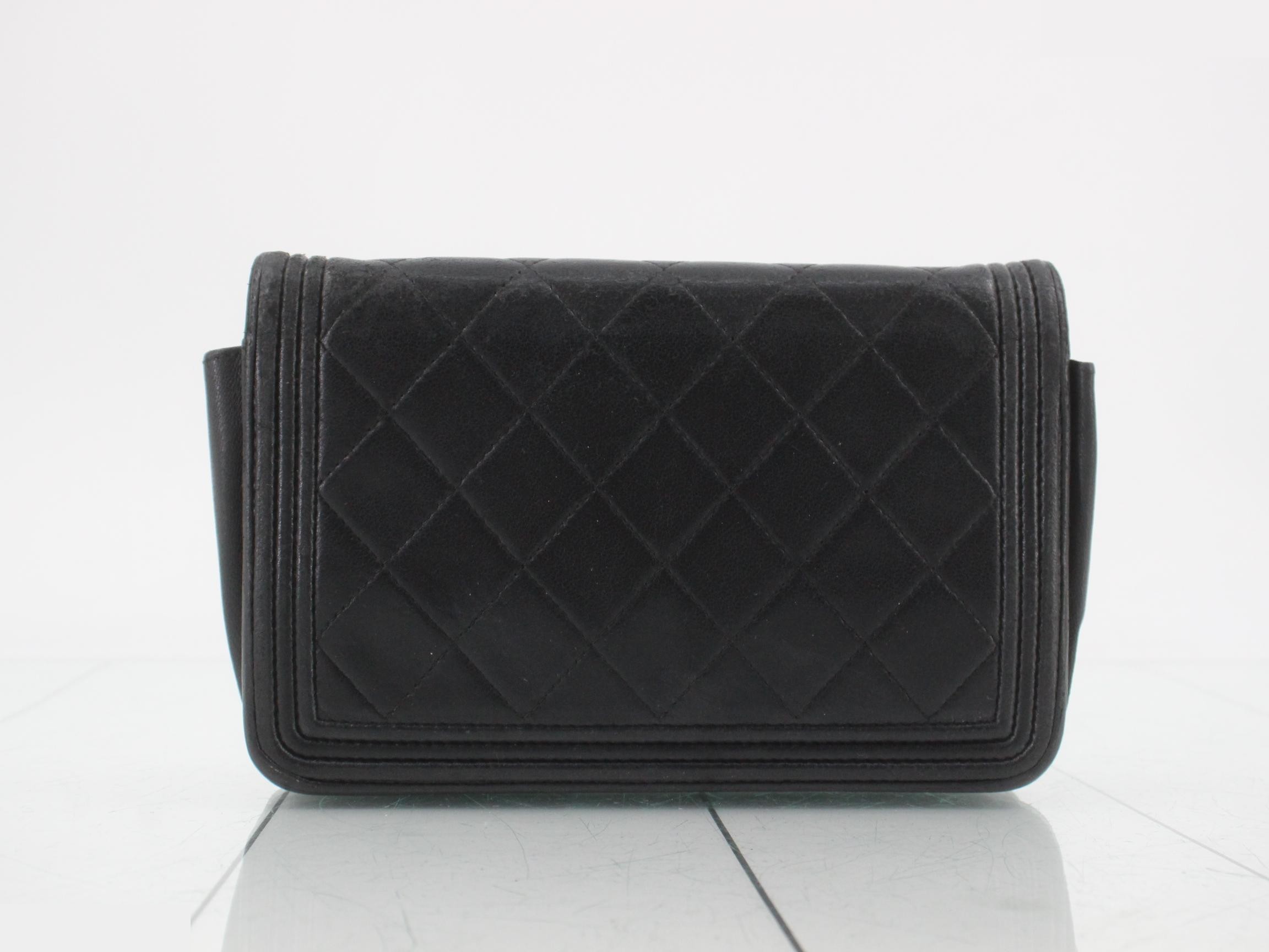 Boy Chanel Lambskin Black, serial number 16 — view 2