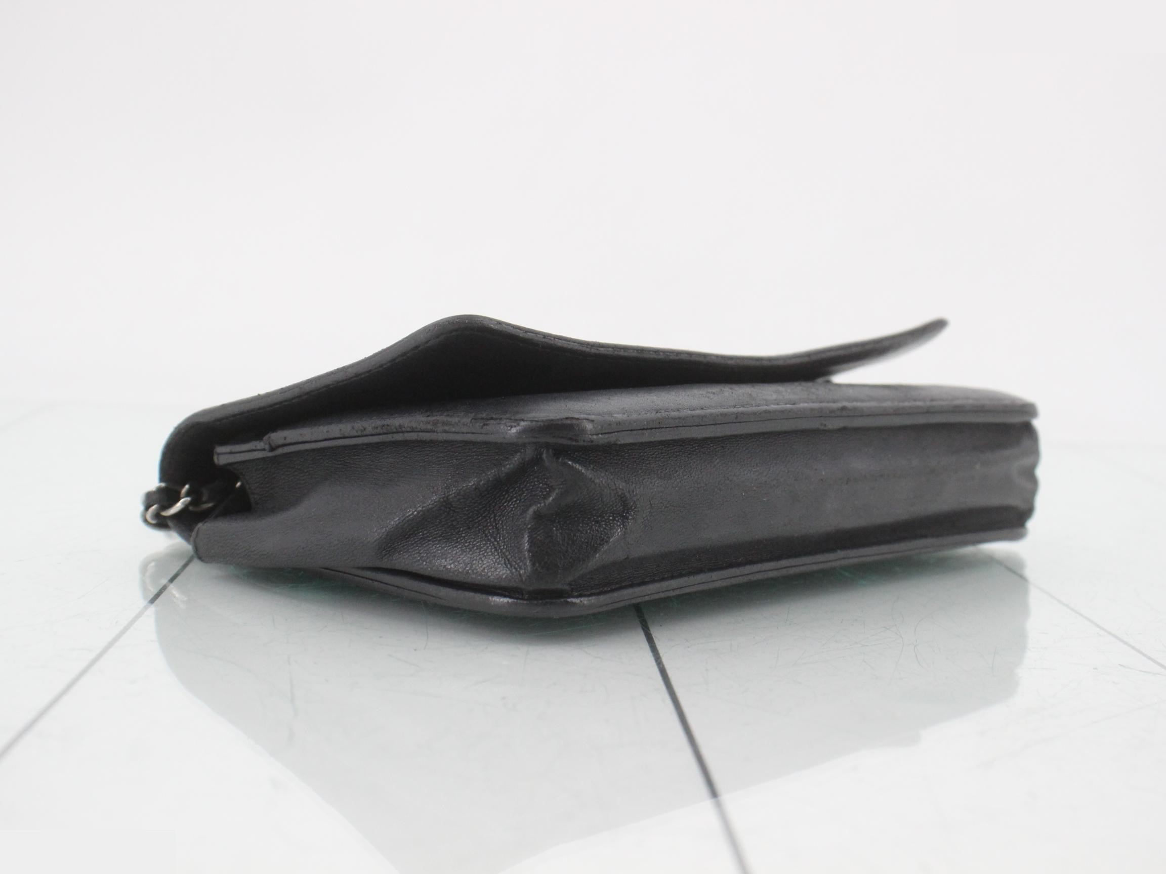 Boy Chanel Lambskin Black, serial number 16 — view 5