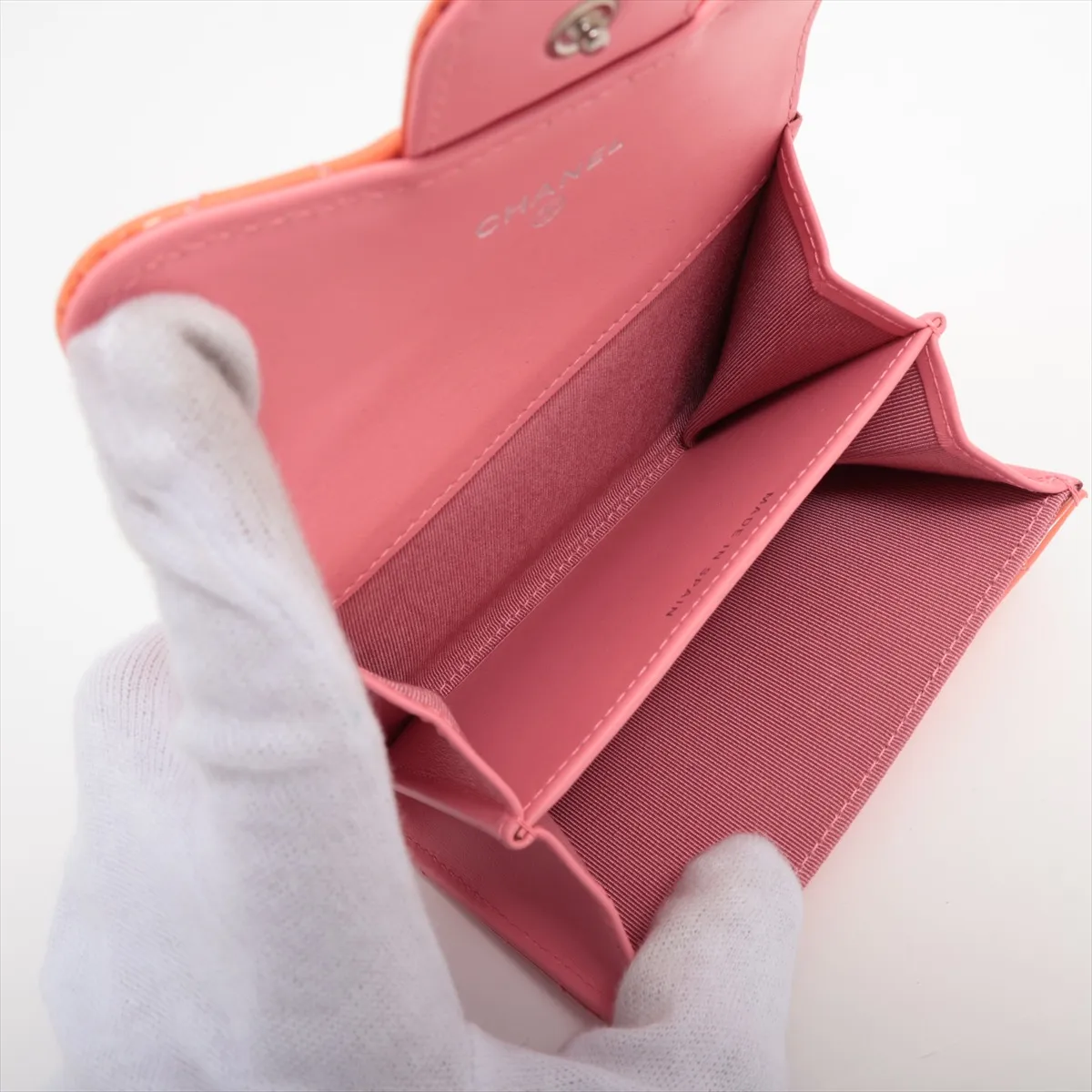 Matelasse patent leather coin case orange x pink silver hardware 21693309 — view 5