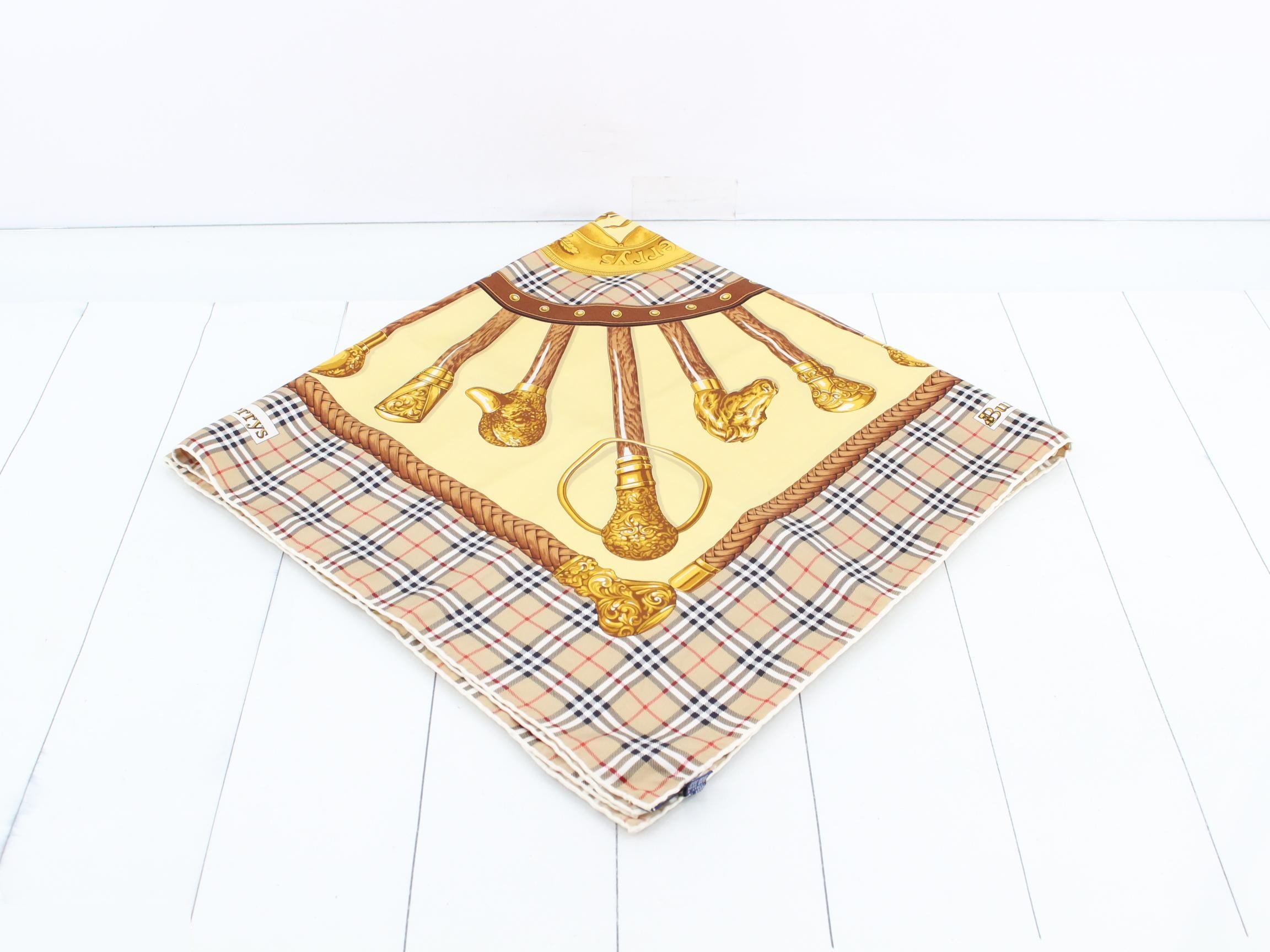 Other lines: Small items, accessories, scarves — view 2