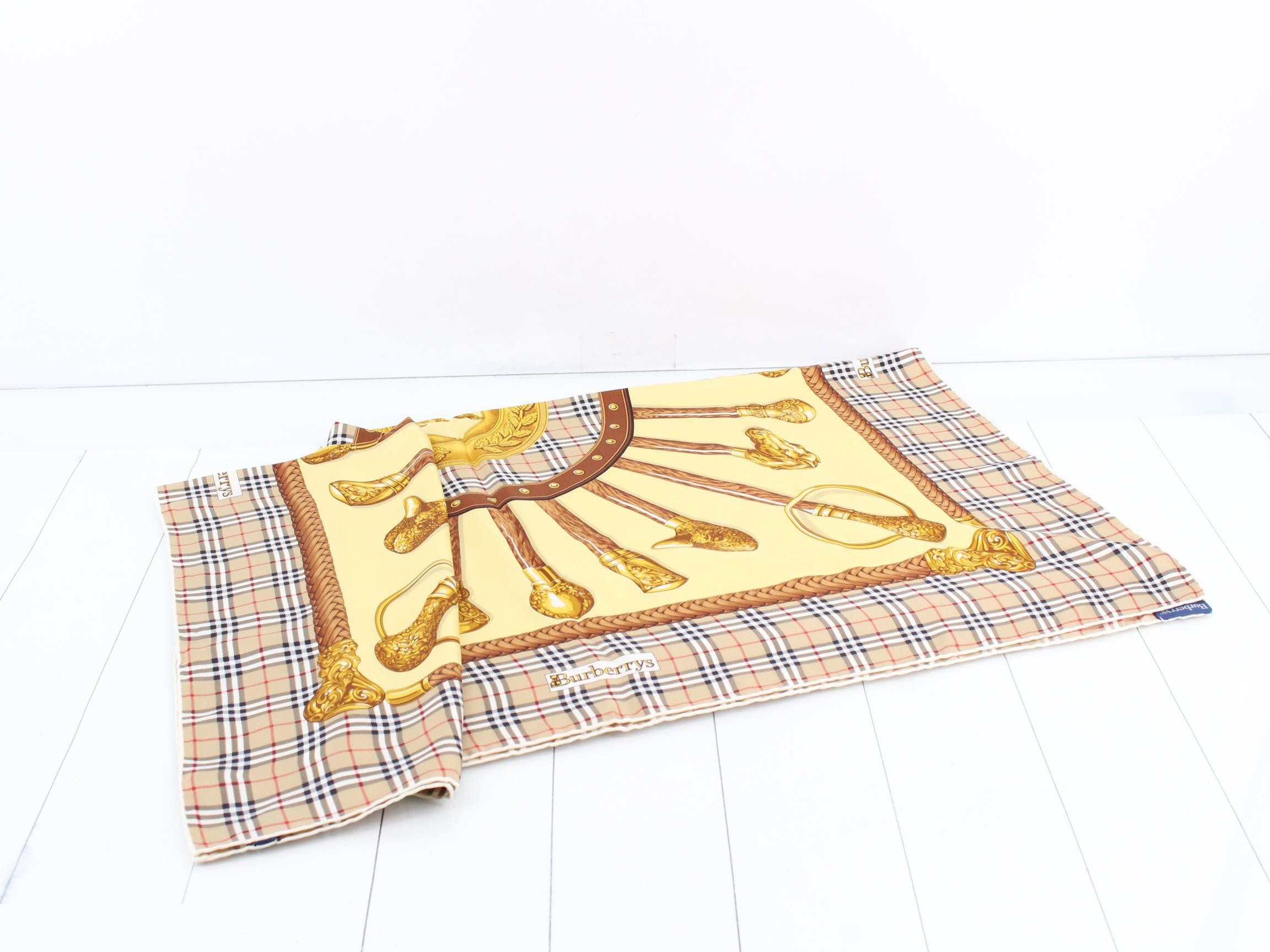 Other lines: Small items, accessories, scarves — view 3