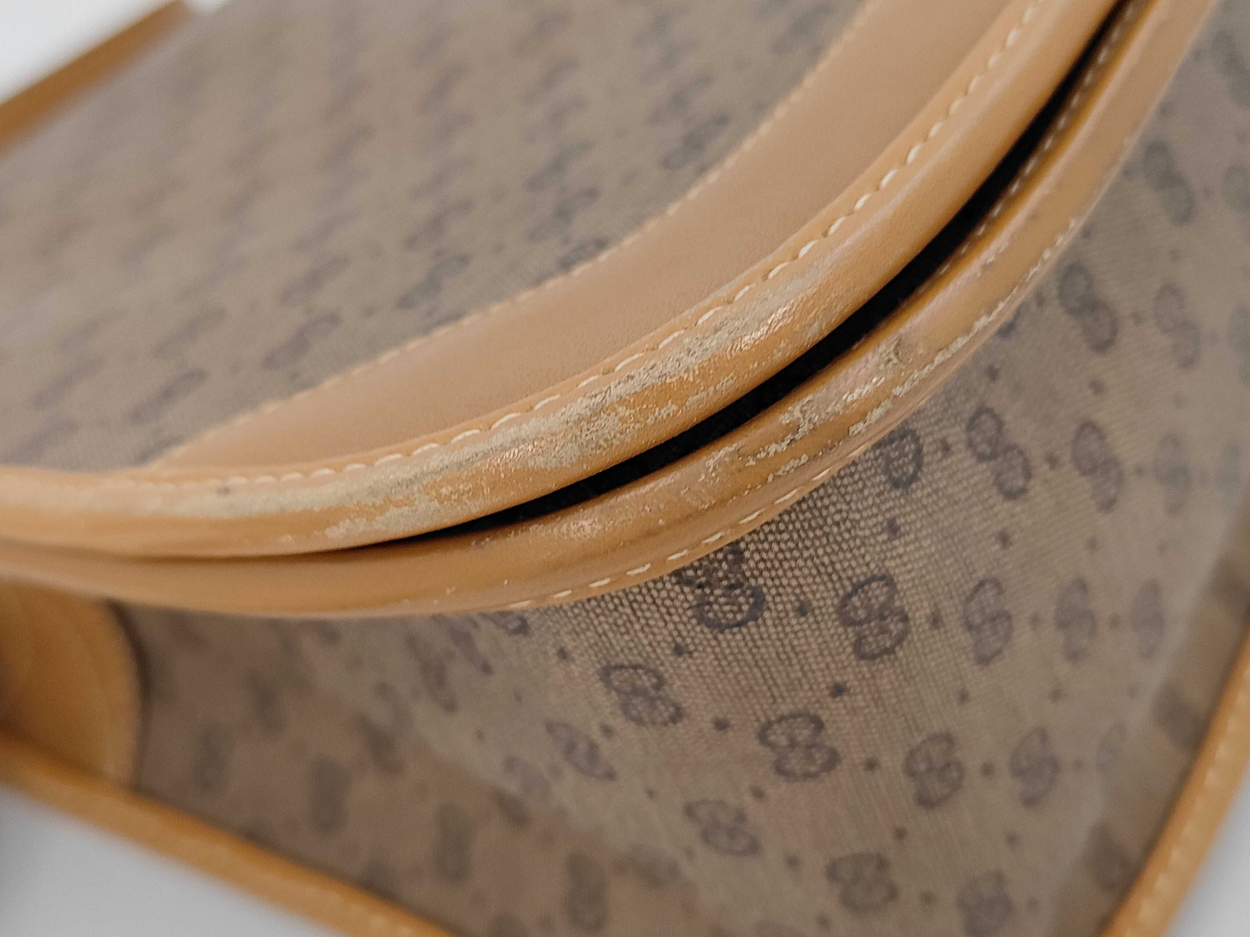 001 066 0651 Old Gucci Shoulder Bag — view 3
