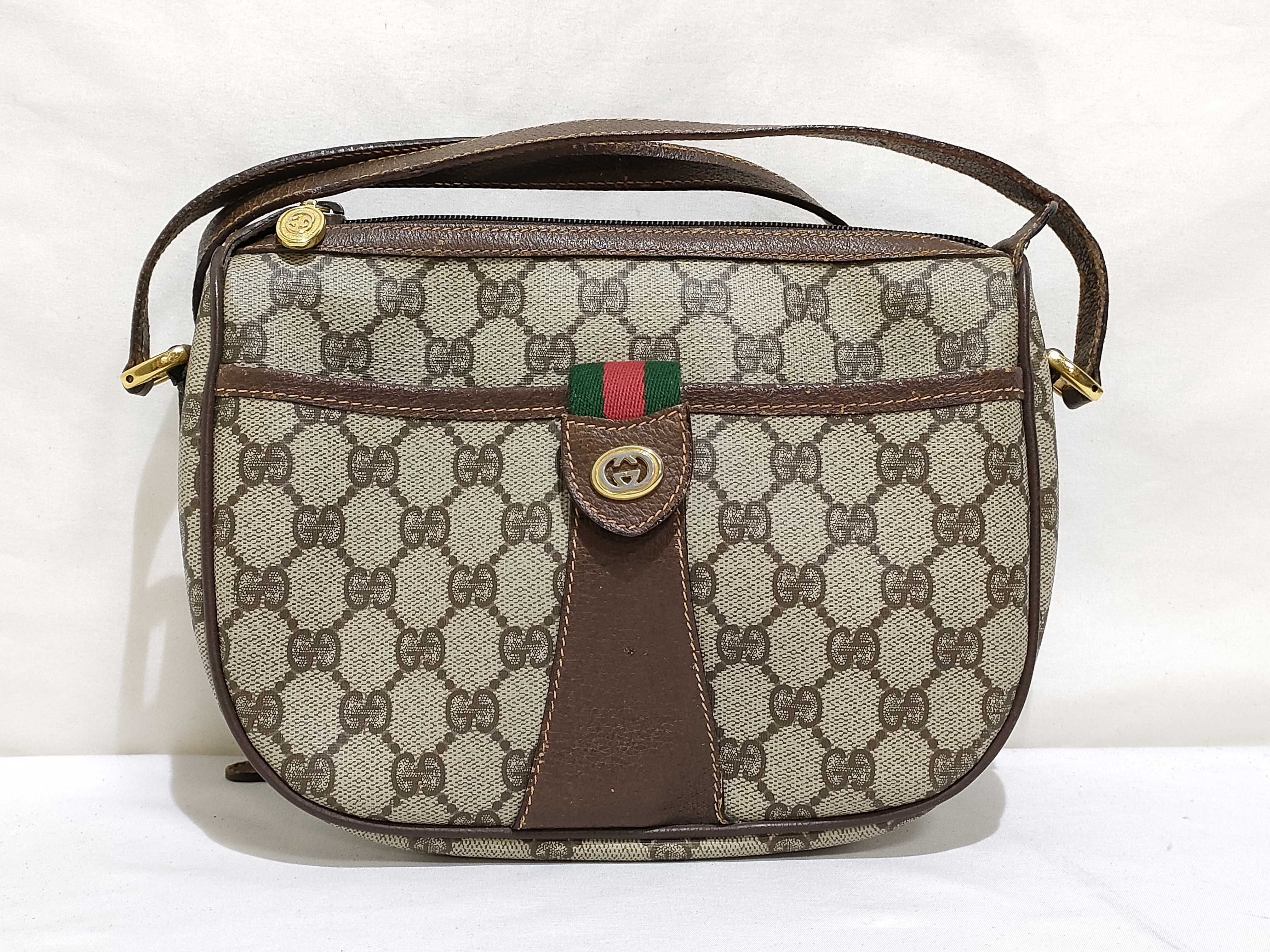 GG Supreme Shoulder Bag, Brown
