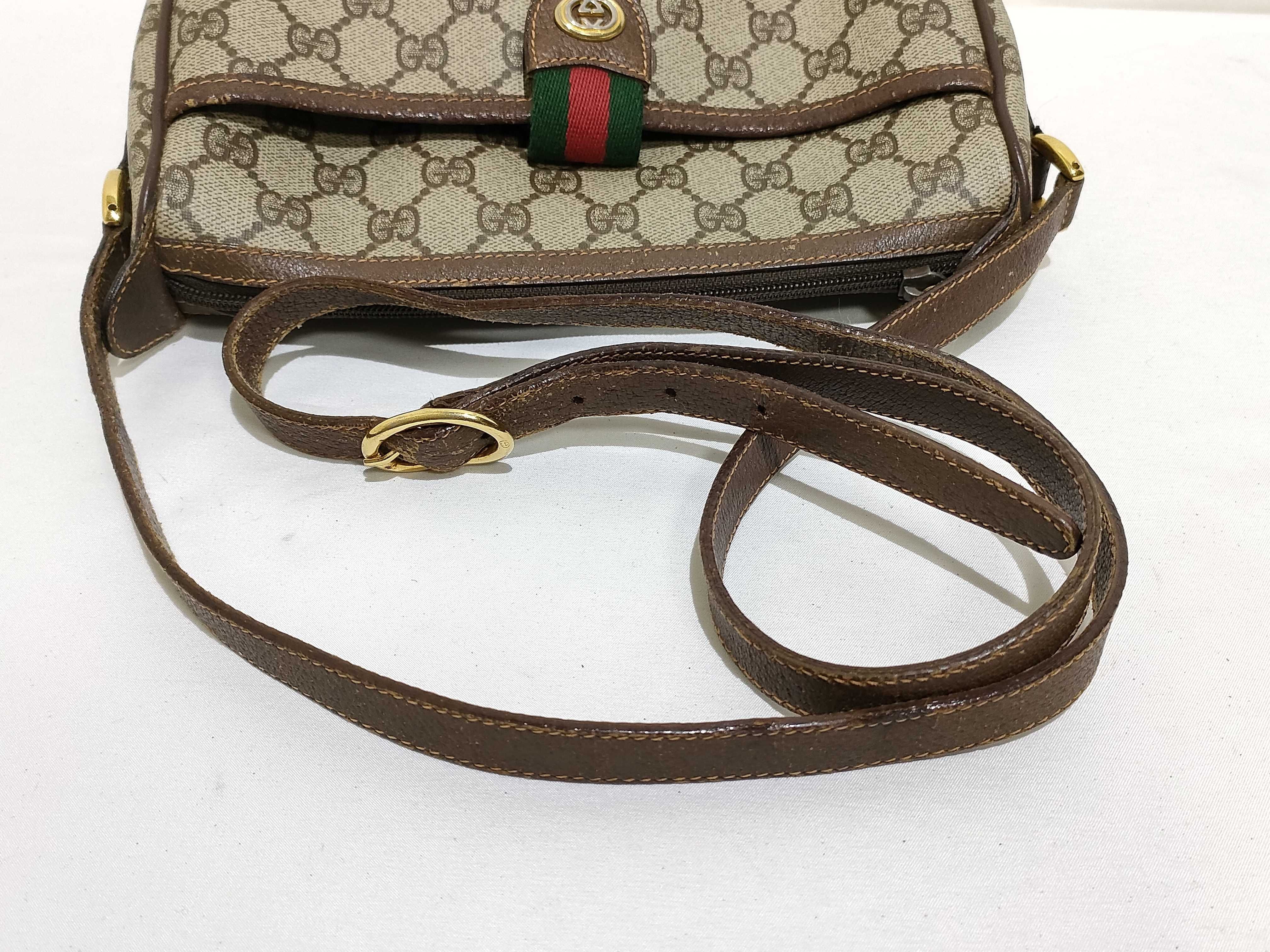 GG Supreme Shoulder Bag, Brown — view 3