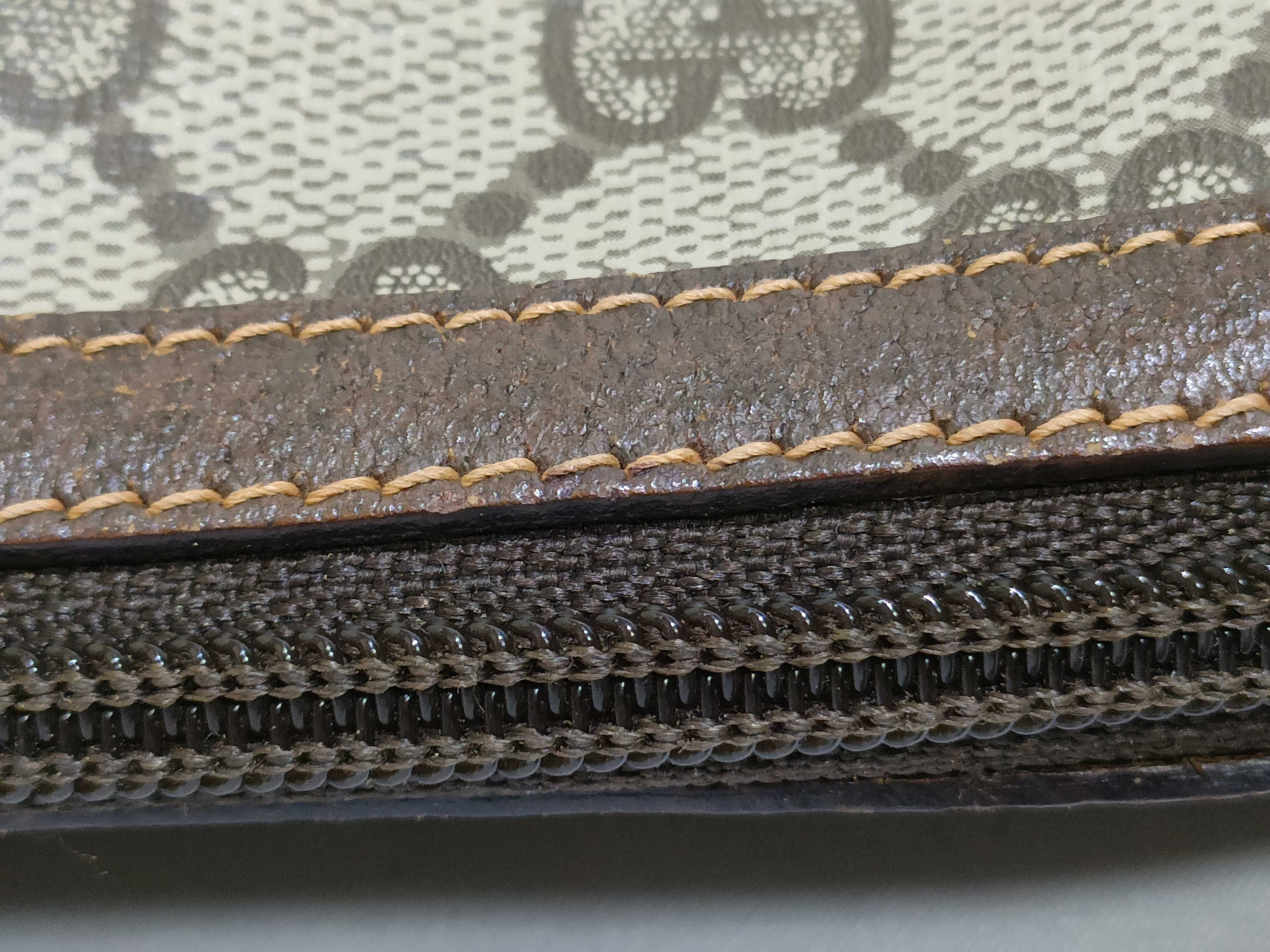GG Supreme Shoulder Bag, Brown — view 8