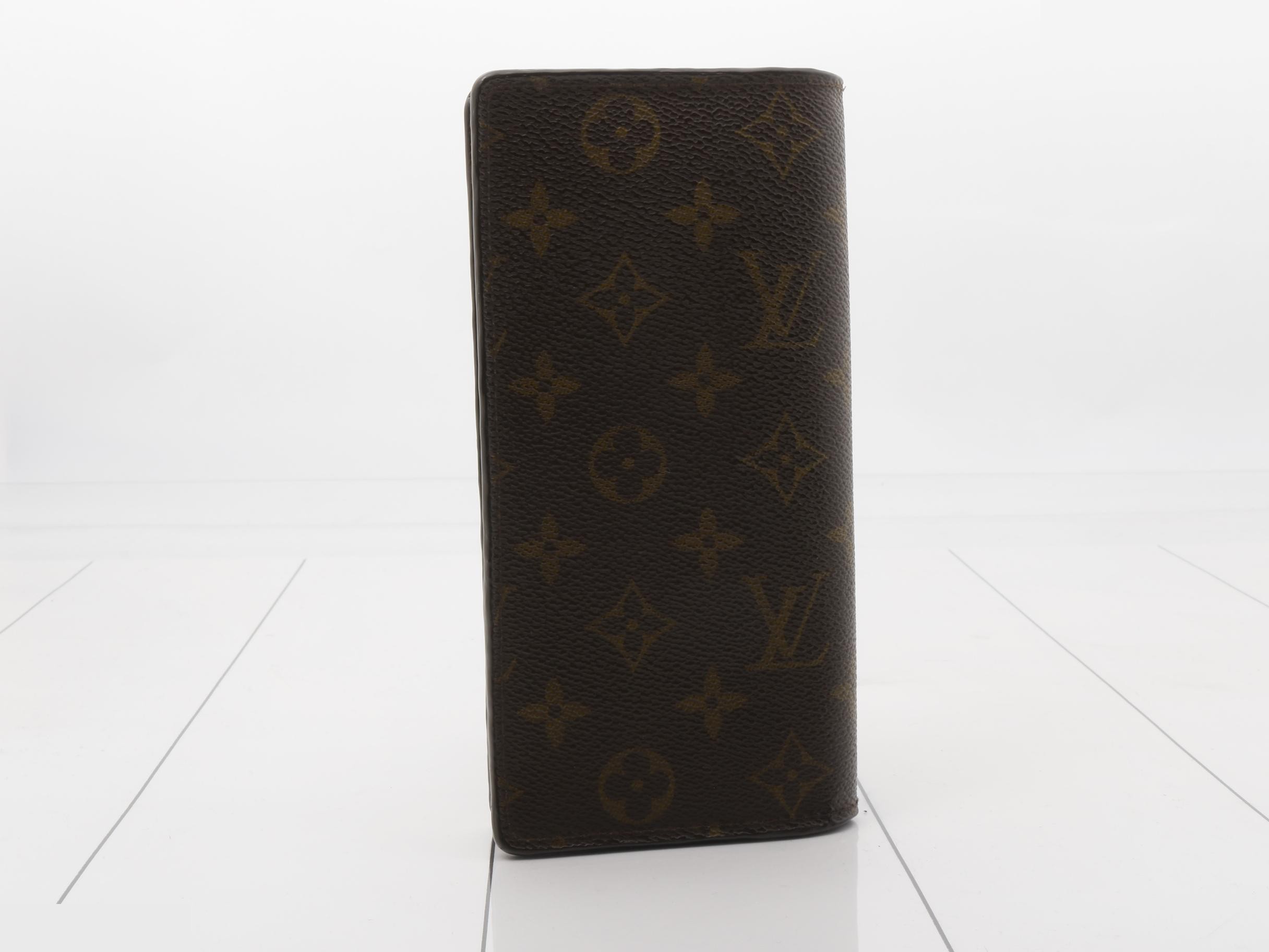 Monogram Portefeuille Brazza Bi-fold Long Wallet — view 2