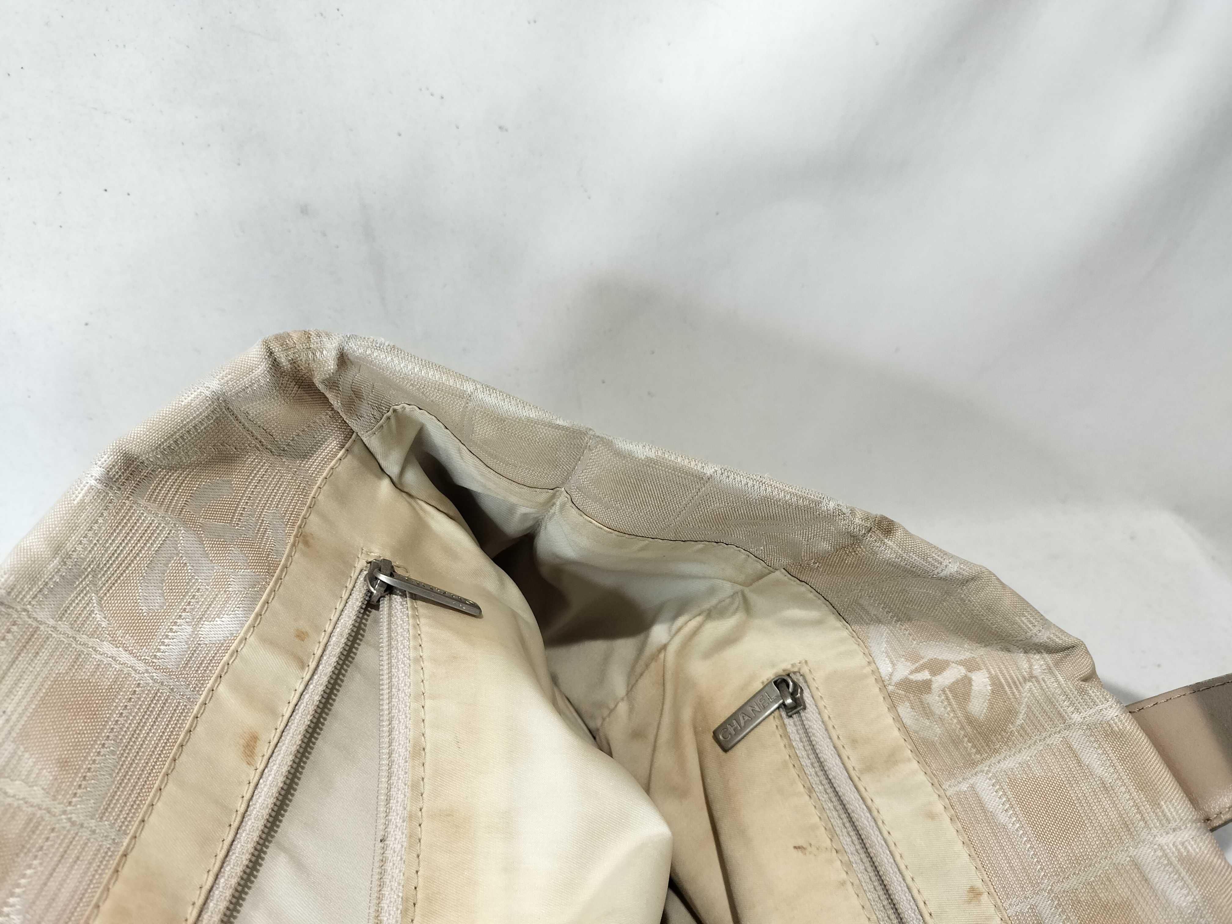 New Travel Line Handbag — view 11