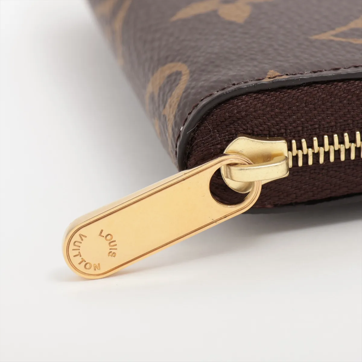 Monogram Model Name — view 9