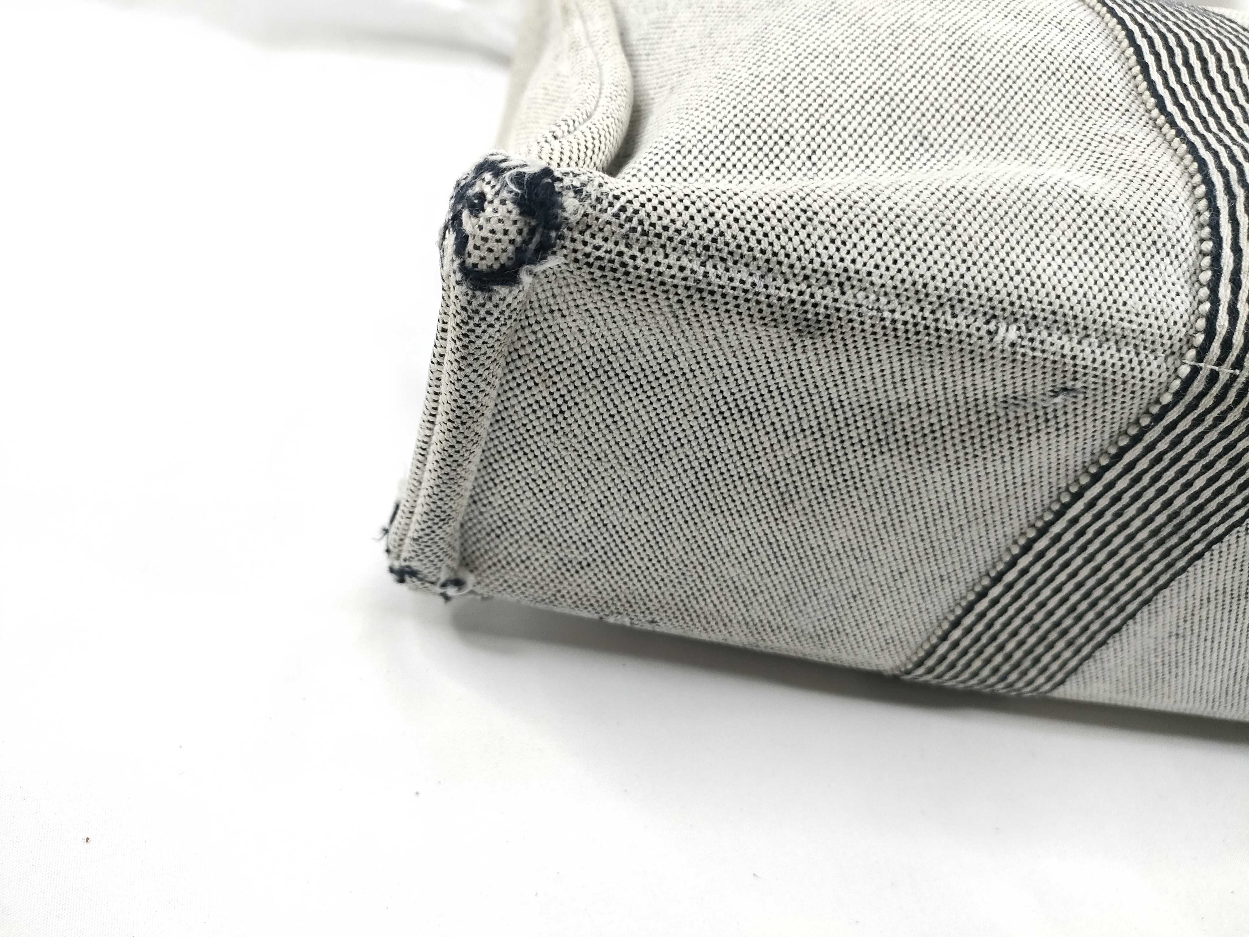 Hand Tote Bag — view 3