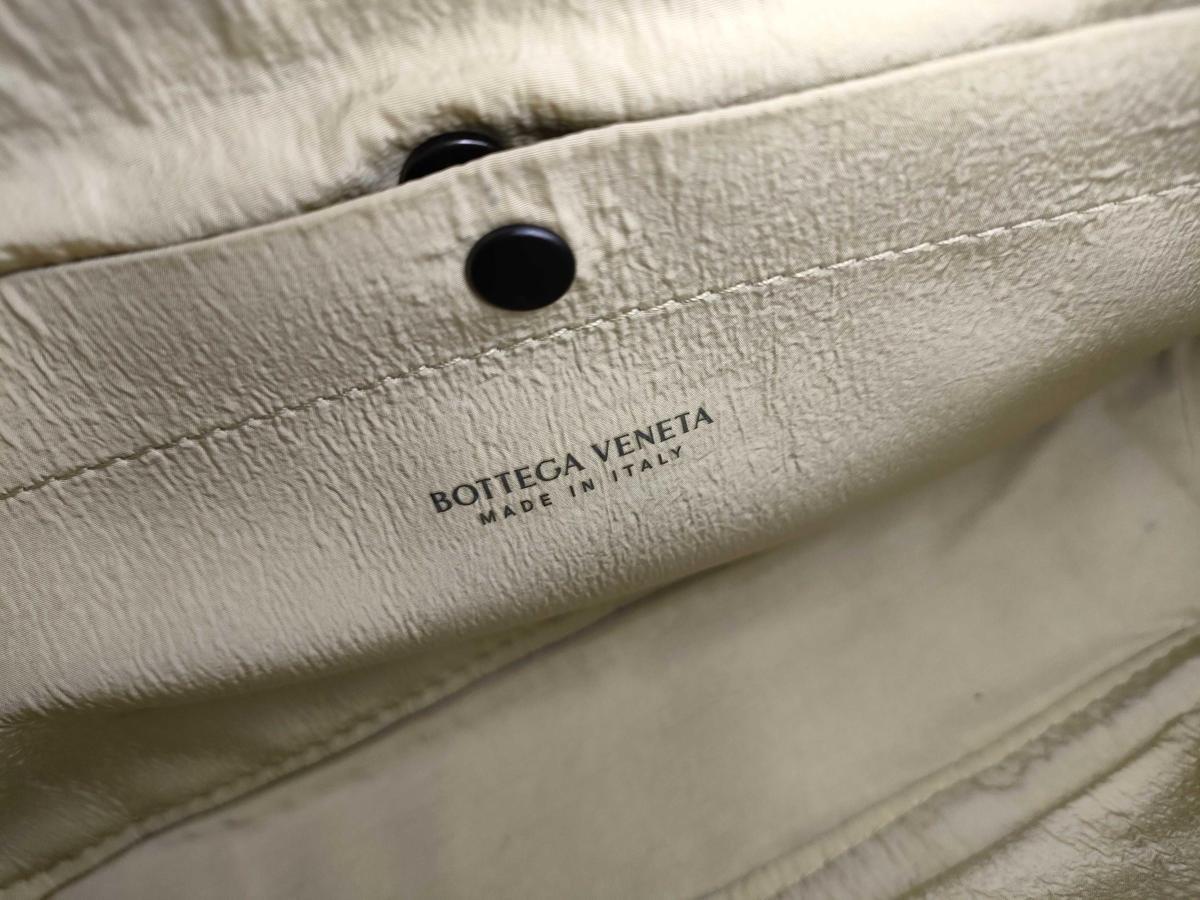 Intrecciato Bottega Veneta Waist Pouch Khaki Waist Bag — view 12