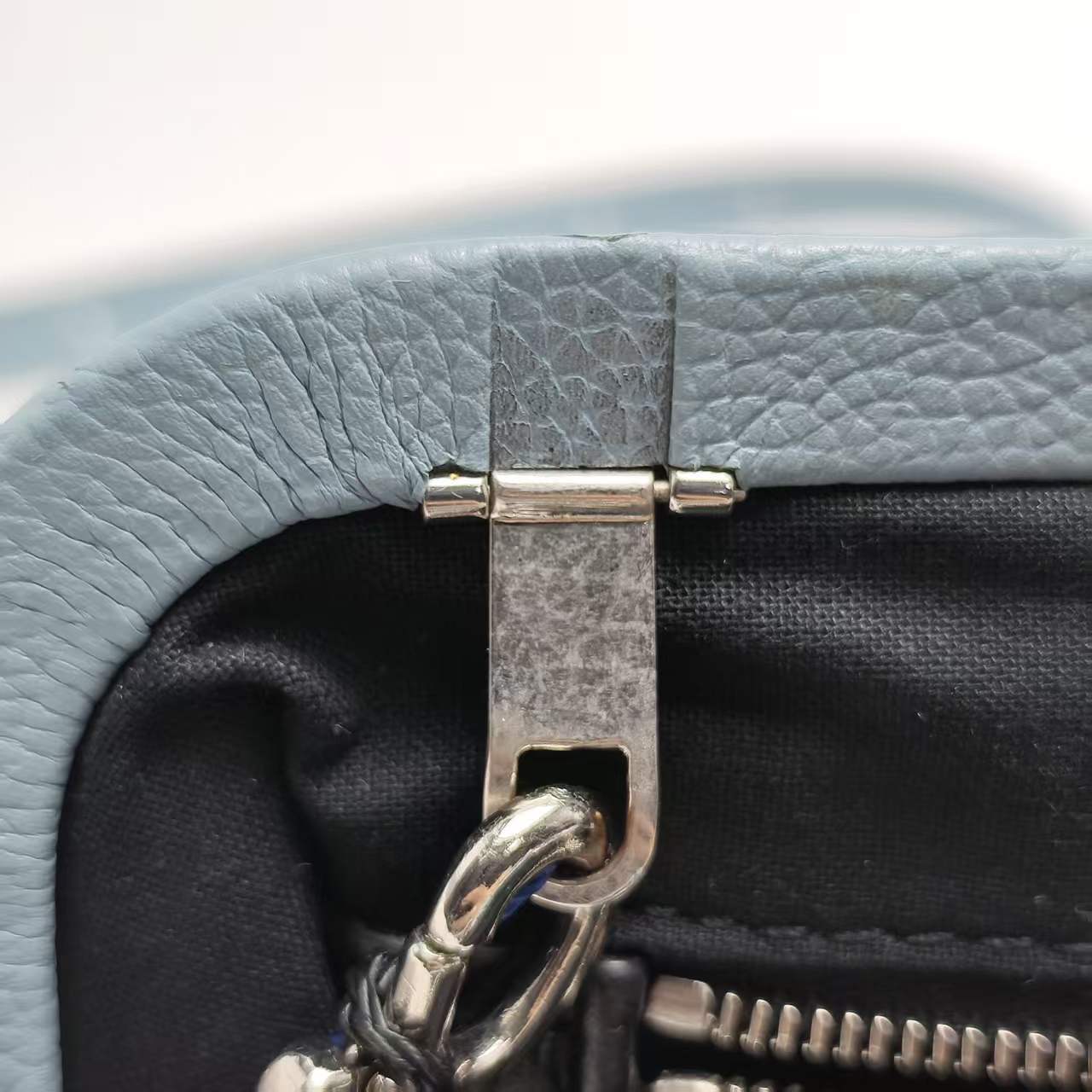 【*Shipped from: China*】BALENCIAGA Leather Shoulder Bag — view 9