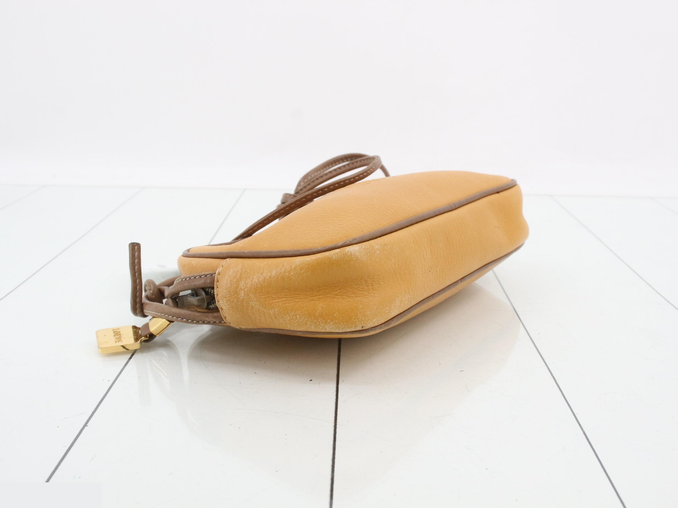 Anagram Leather Shoulder Bag — view 5
