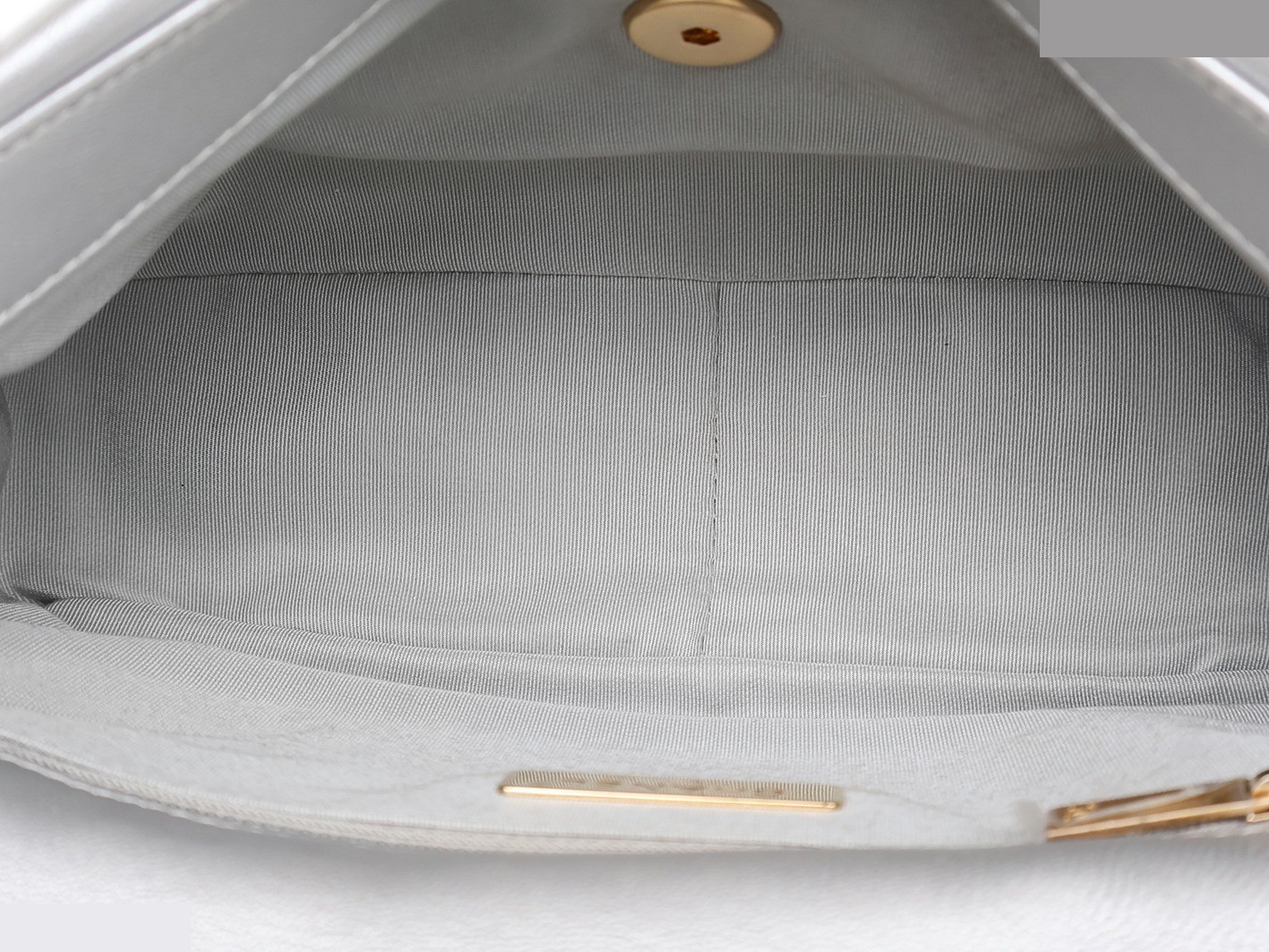 19 Lambskin Chain Shoulder Bag, Silver — view 12