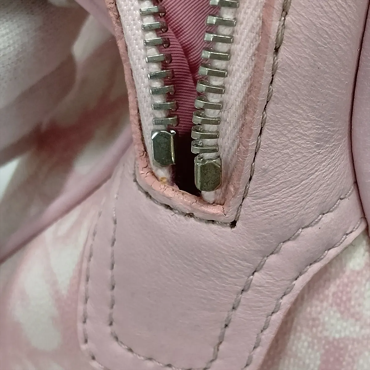 Trotter Romantic PVC x Leather Handbag Pink — view 11