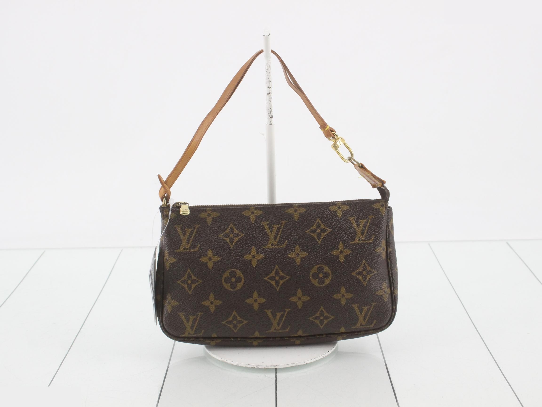 Pochette Accessoires (old model)