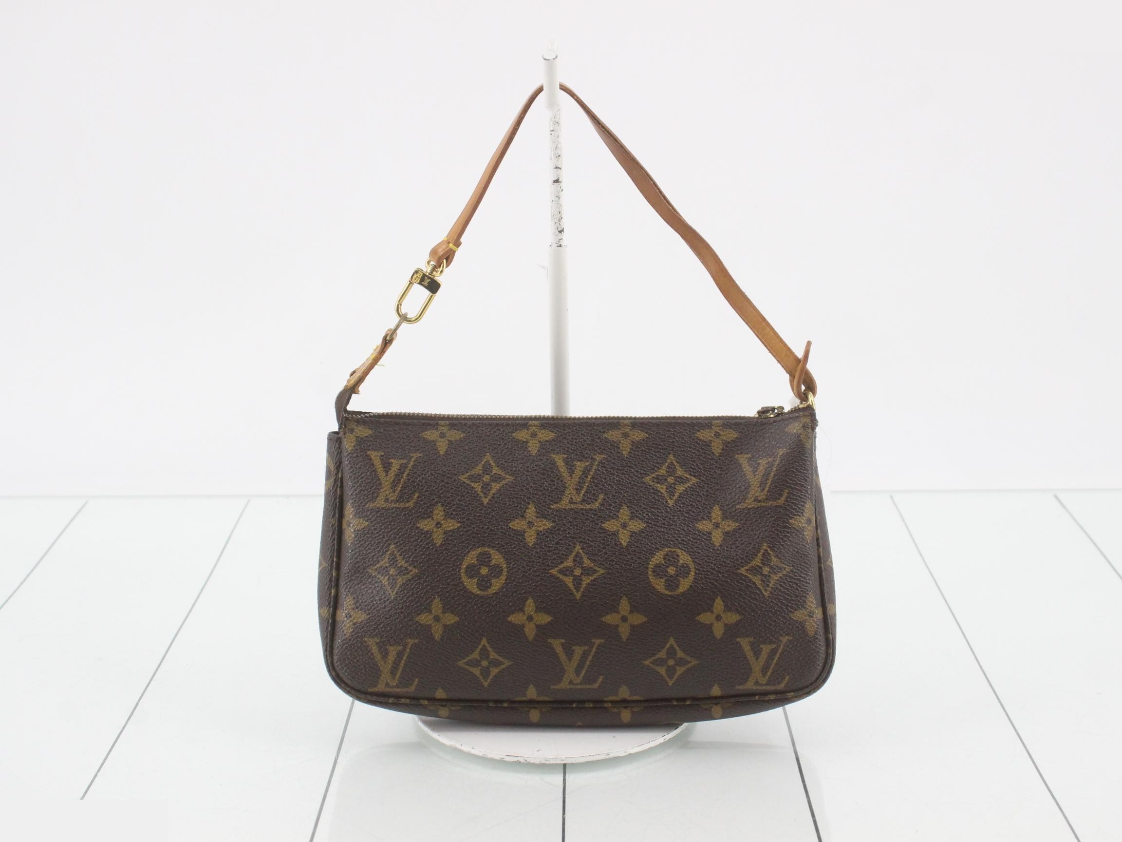 Pochette Accessoires (old model) — view 2
