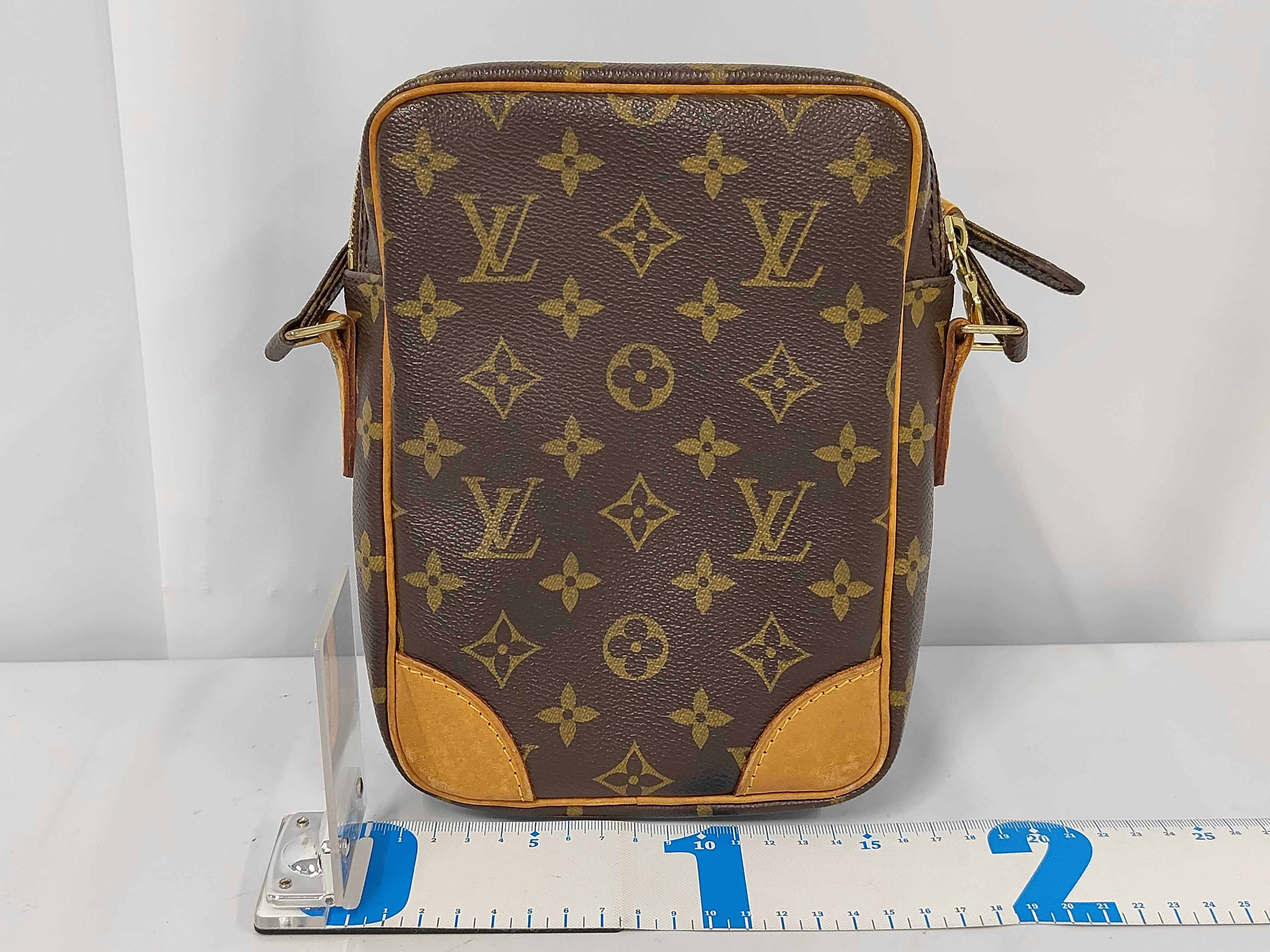 Monogram Amazon TH0047 0913-4 Shoulder Bag — view 2