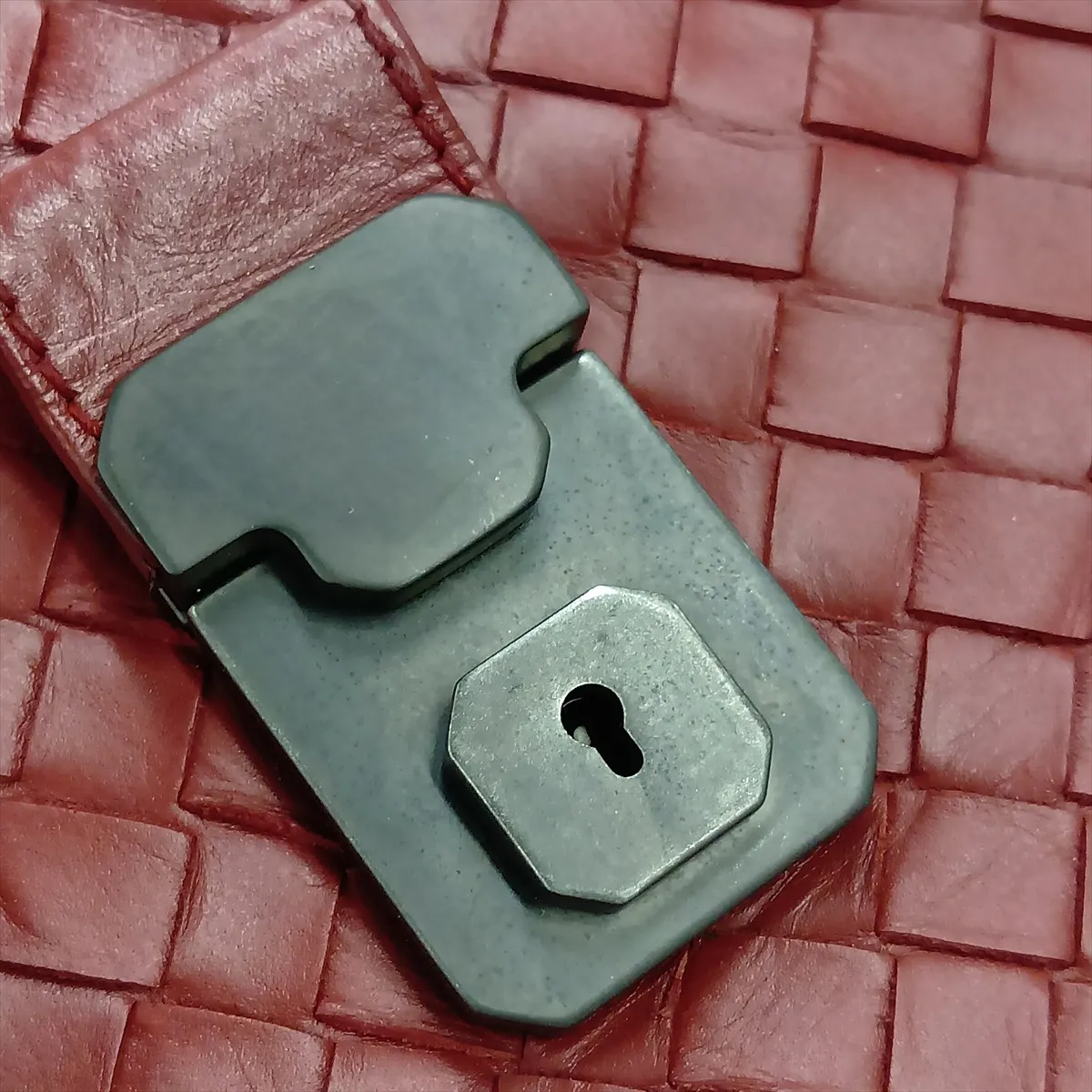 Intrecciato Roma Leather Tote Bag, Red — view 14