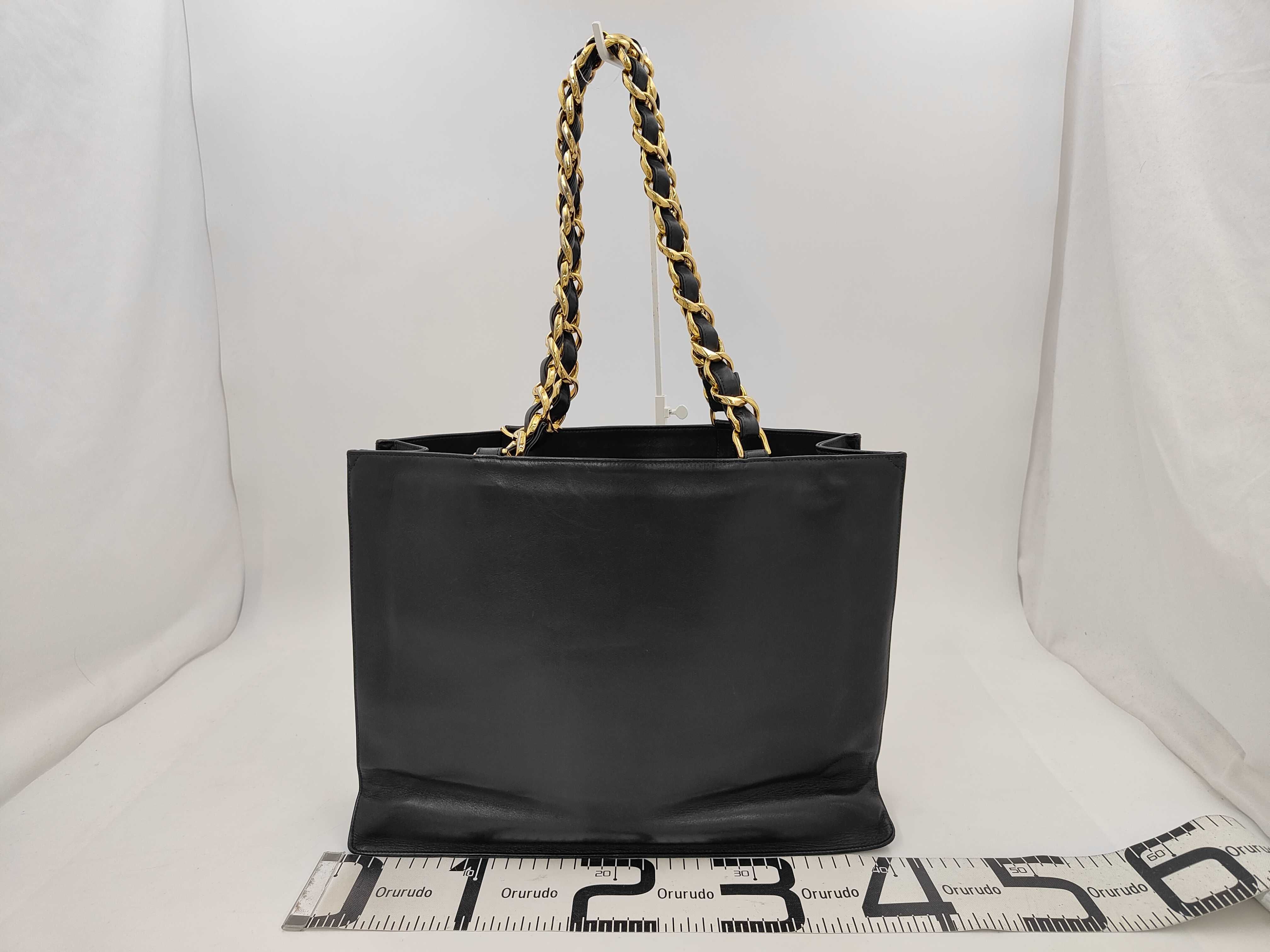 Coco Mark Thick Chain Tote Bag, Black, Chain Shoulder Bag, with Sticker. — view 2